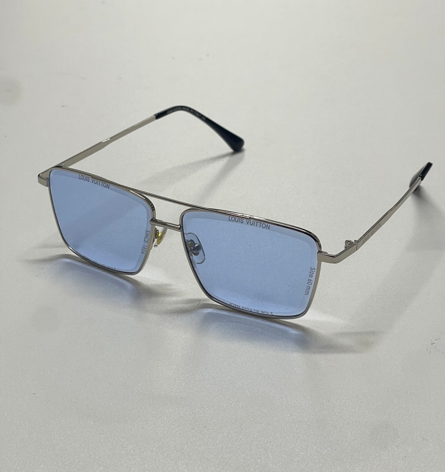 LV Super Vision Metal