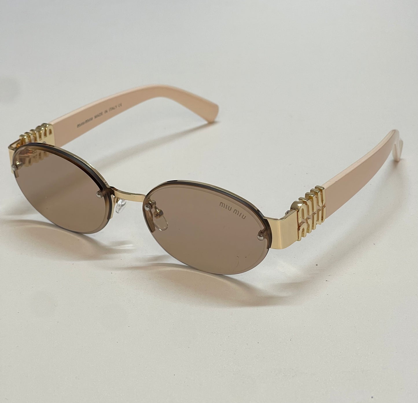 MM Oval Rimless