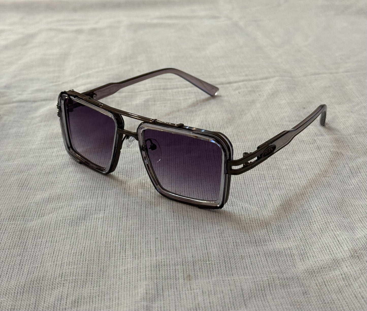 Dita Bold Rectangular
