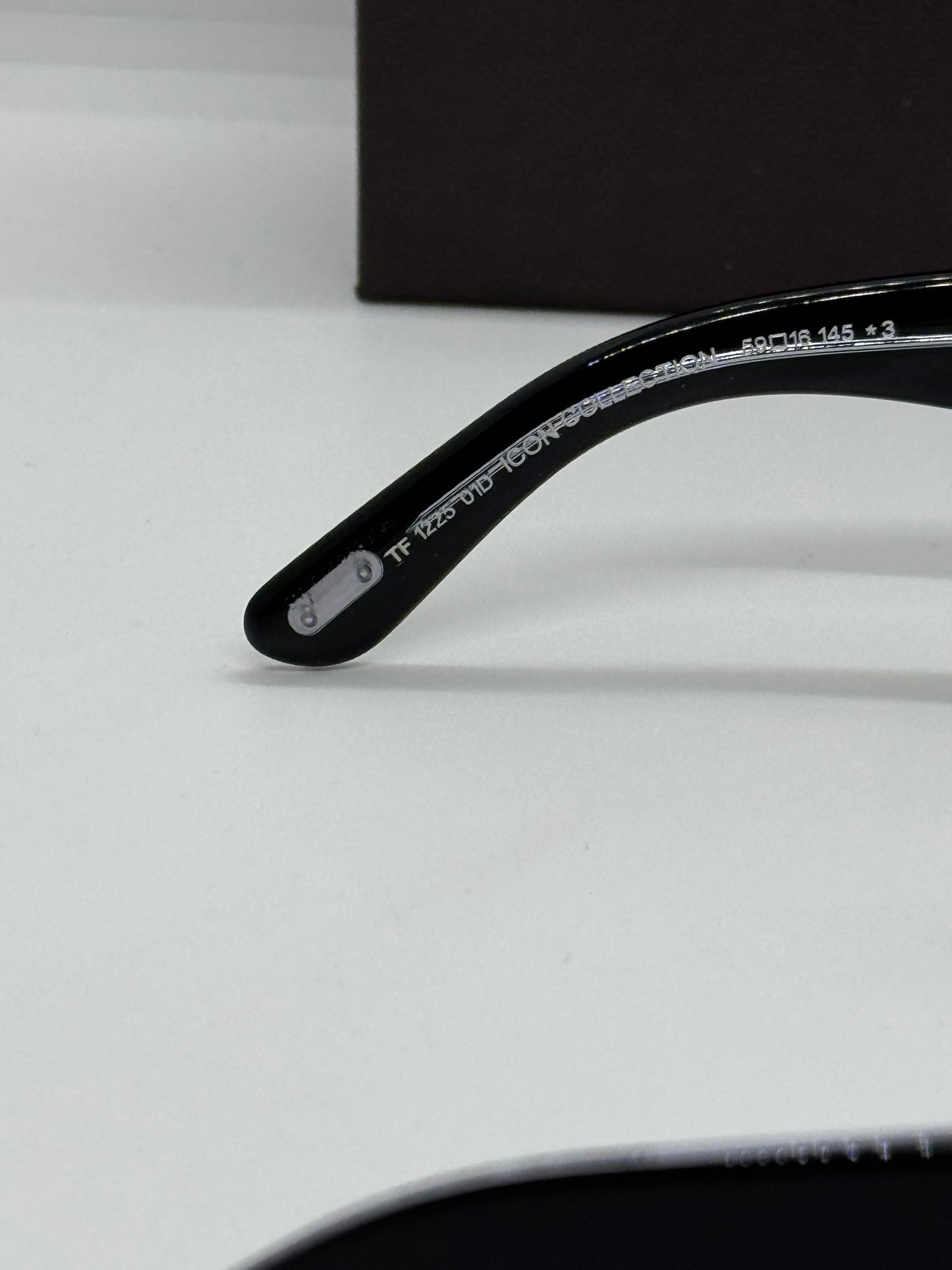 Tom Ford Icon Pilot TF1225 Black Zeiss Lenses