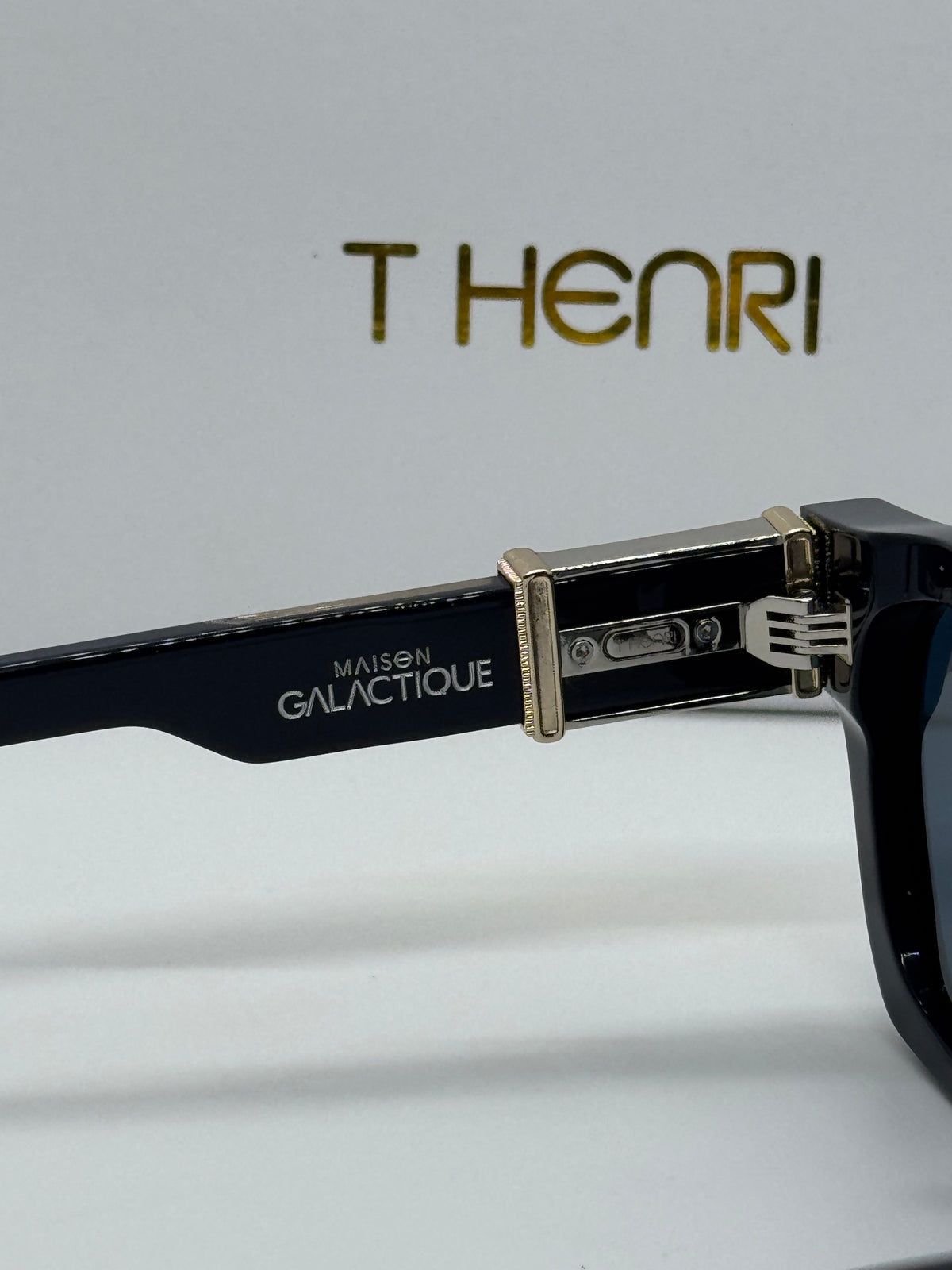 T Henri Gyra Dark Navy Blue Shade