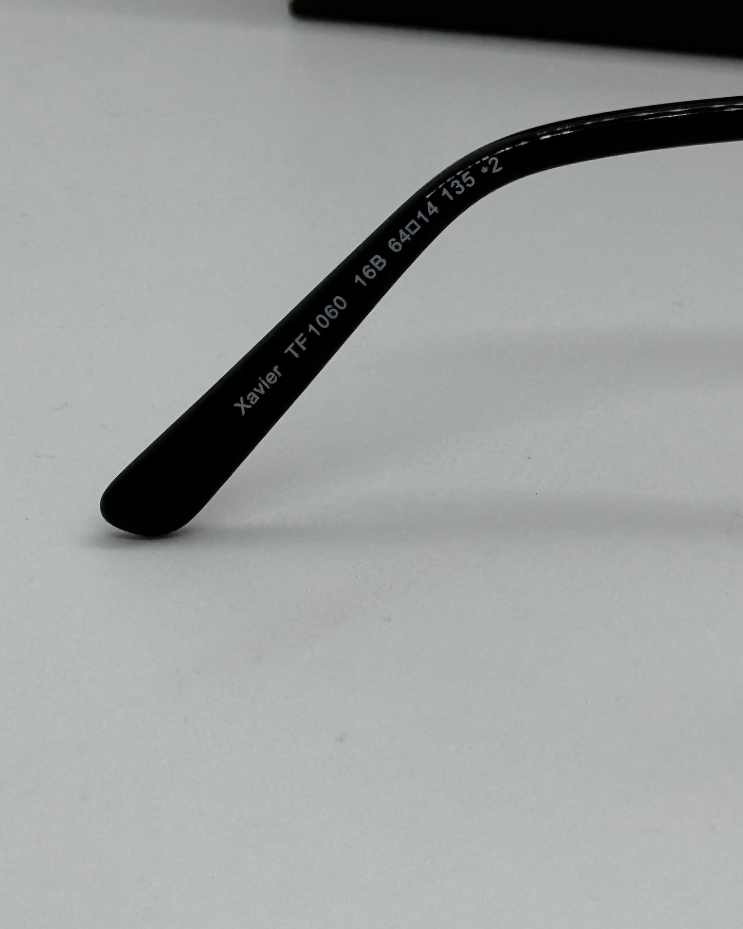 Tom Ford Xavier TF1060 Oversized