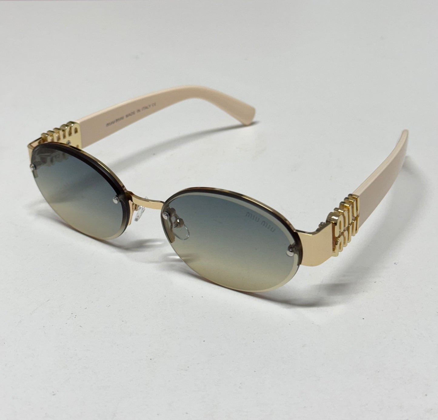MM Oval Rimless