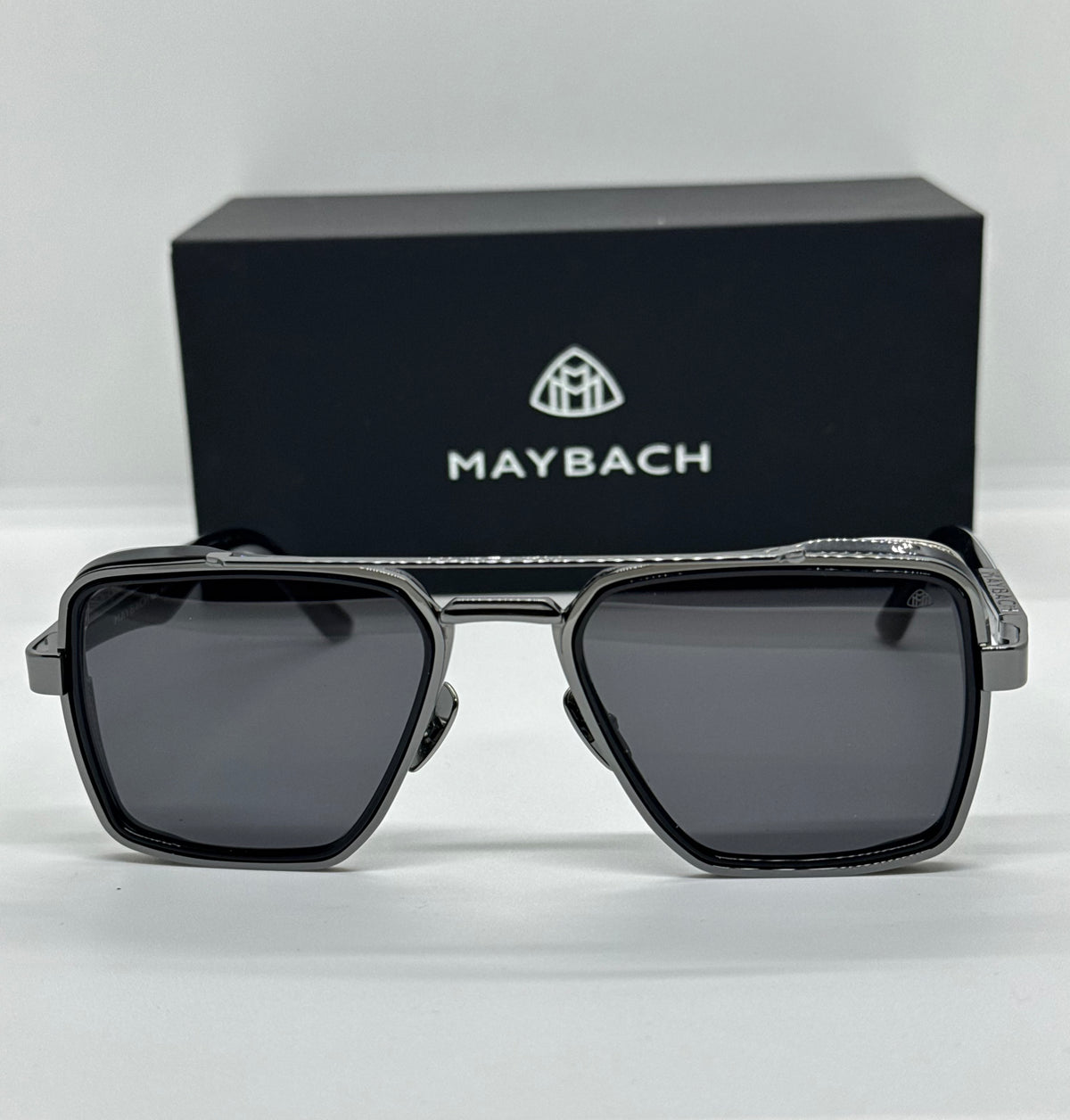 Maybach The Sarte 1 Solid Black x Aquamarine