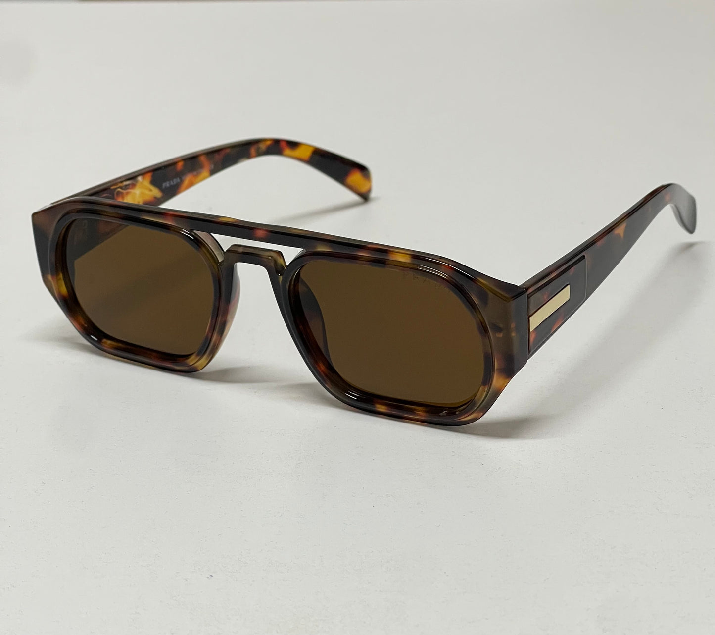 PD Retro Shade