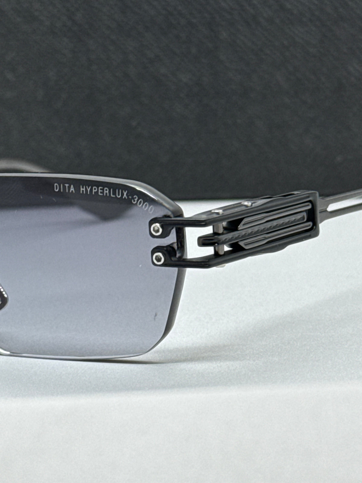Dita Hyperlux-3000 DTX198 Black Gradient