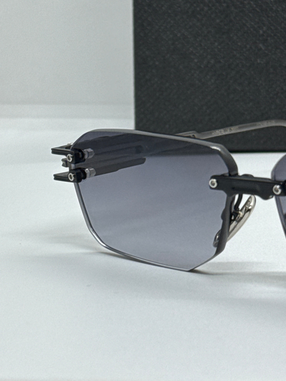 Dita Hyperlux-3000 DTX198 Black Gradient