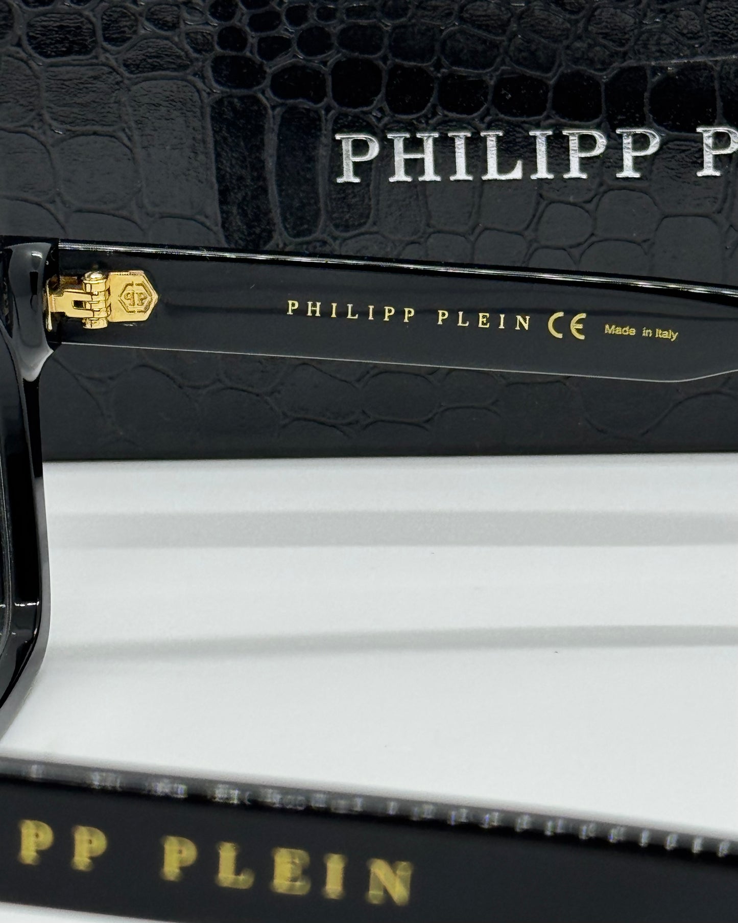 Philipp Plein Hexagonal College Frame