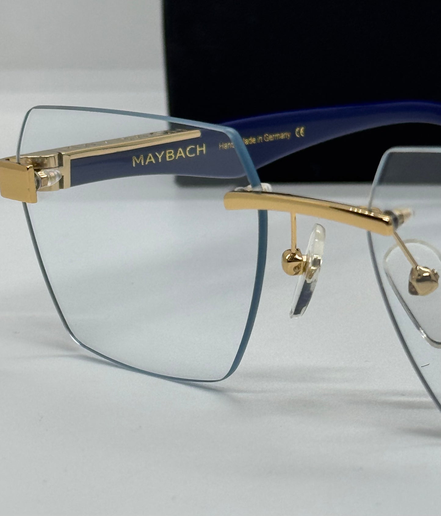 Maybach The Artist R Navy Blue Photo-chromatic Rimless