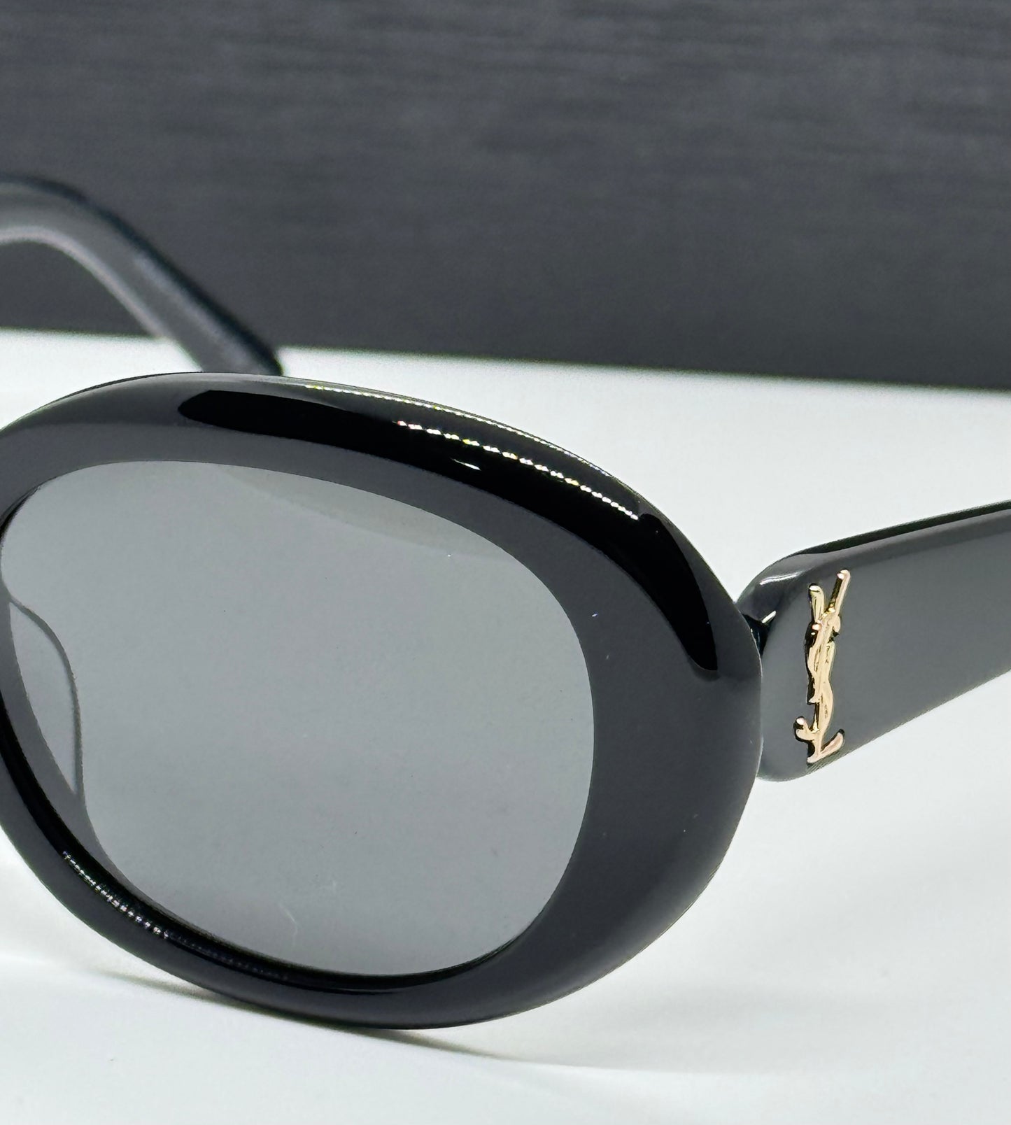 Saint Laurent SL 812F Black