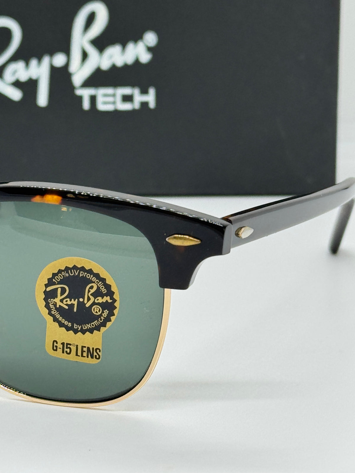 Ray-Ban Clubmaster RB 3016 Tortoise Shade