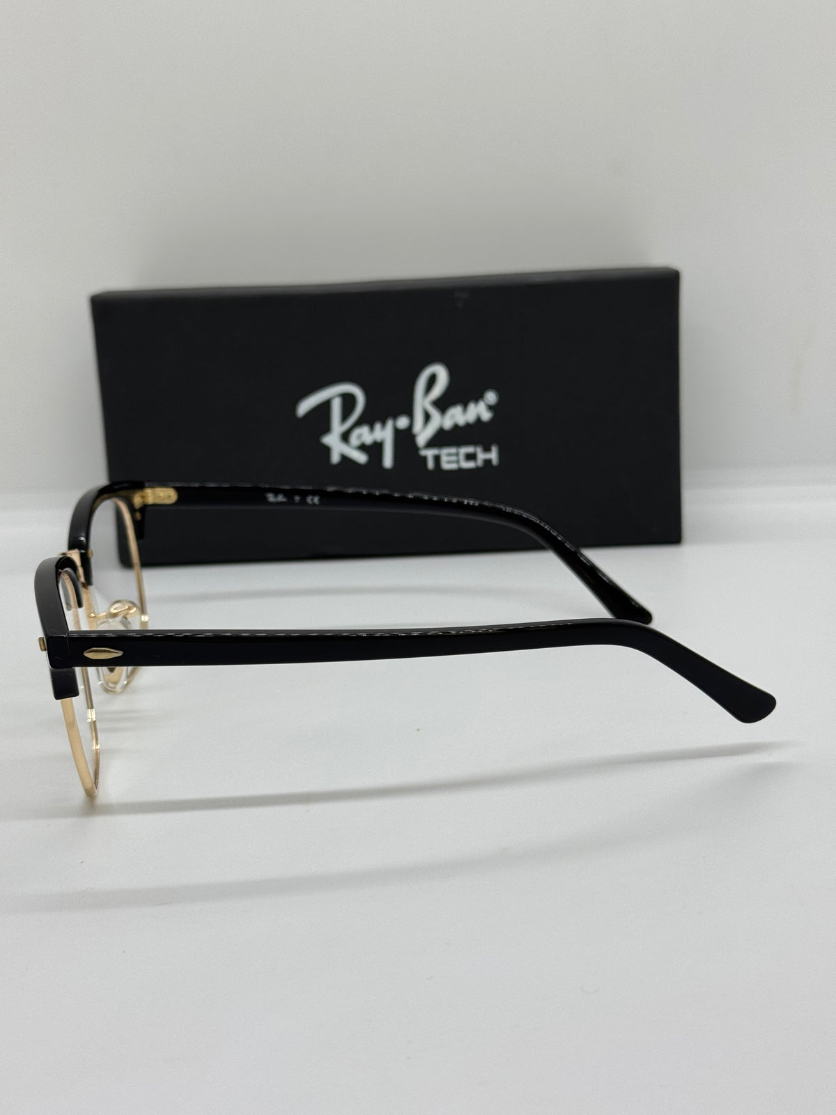 Ray-Ban Clubmaster RB 5154 Gold Frame