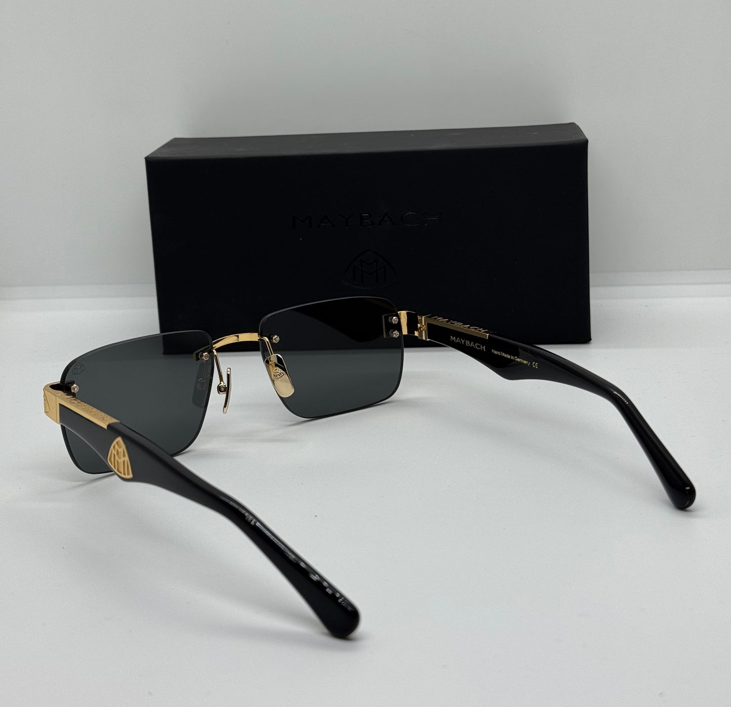 Maybach The Magic III Black x Gold