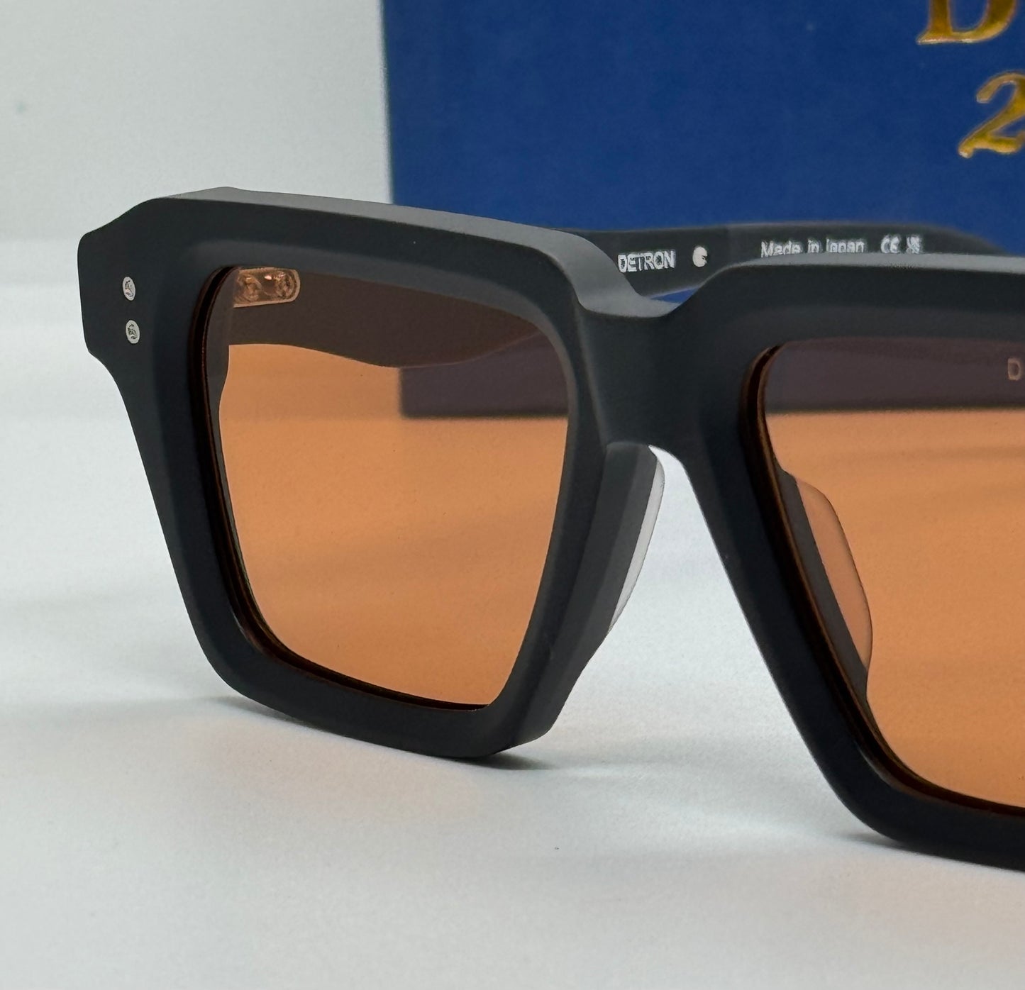 Dita Detron DTX459 Black x Amber