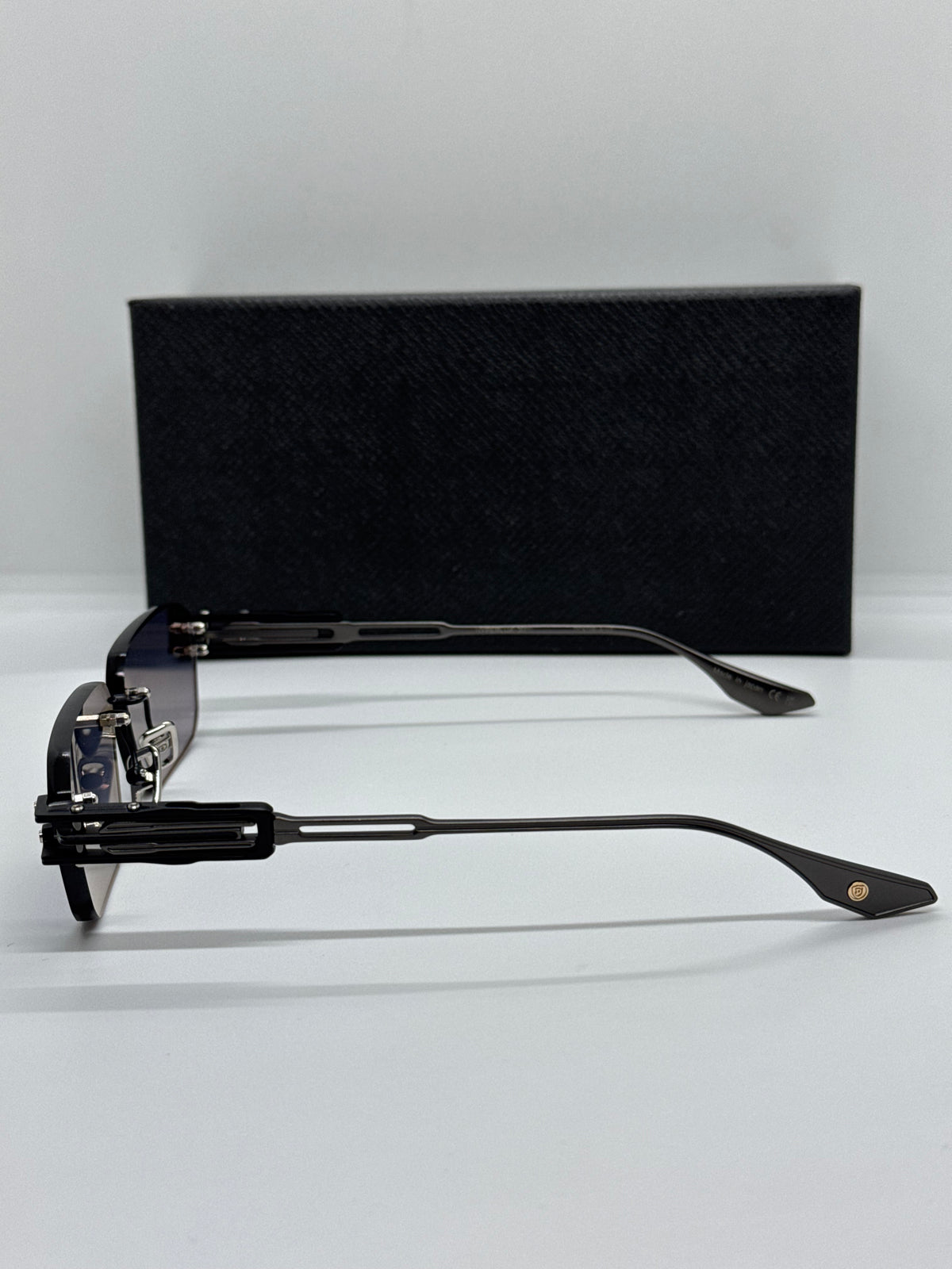 Dita Hyperlux-3000 DTX198 Black Gradient