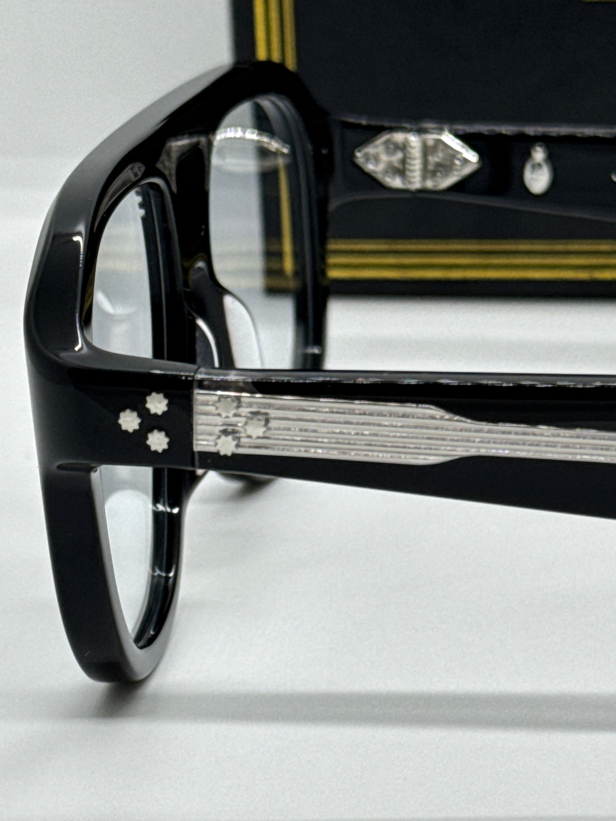 Jacques Marie Mage Jasper Black Frame
