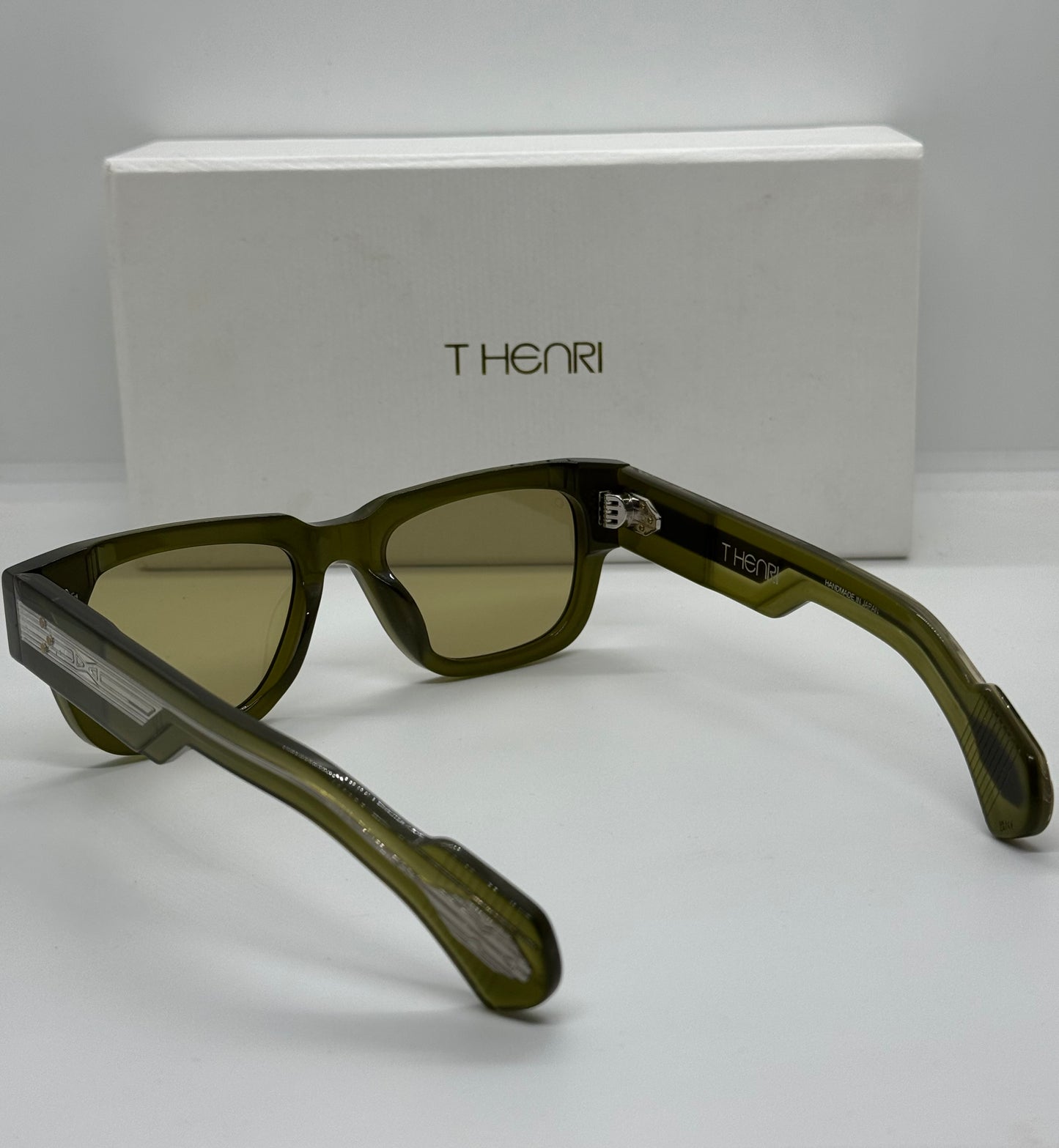 T Henri Taycan Olive Green