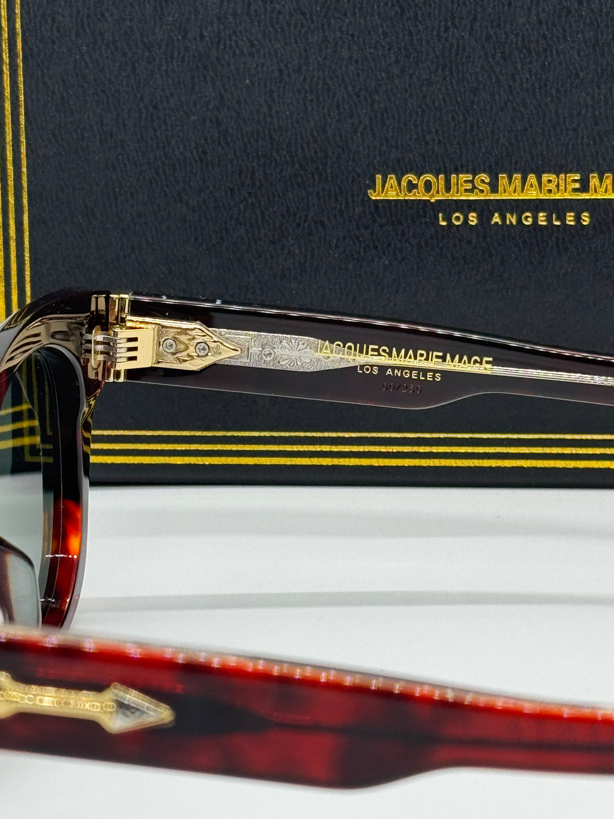 Jacques Marie Mage Santa Fe  Redish Tortoise