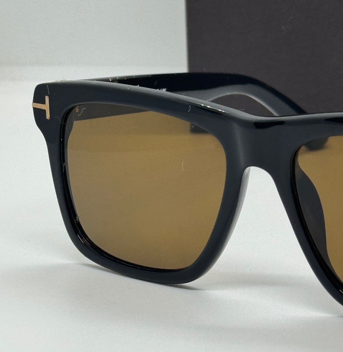 Tom Ford Buckley TF 906-N Brown