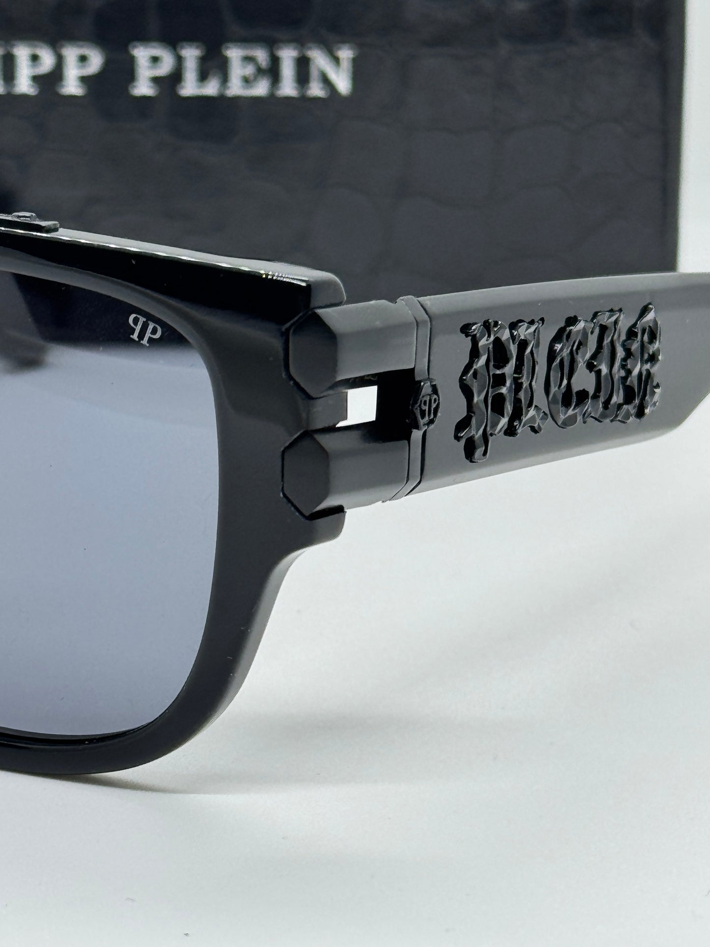 Philipp Plein London SPP011 Black Edition