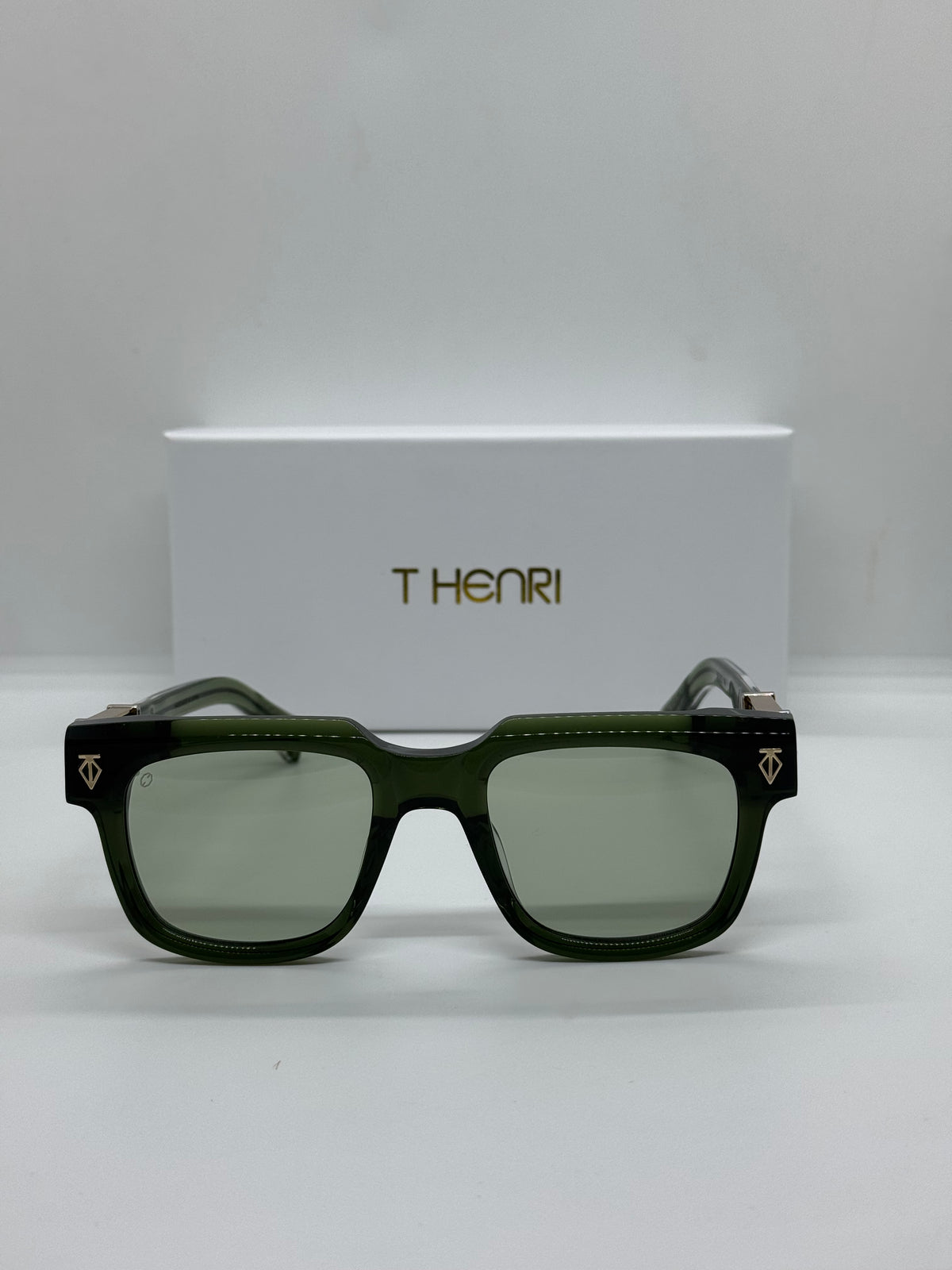 T Henri Astro Emerald Green Shade