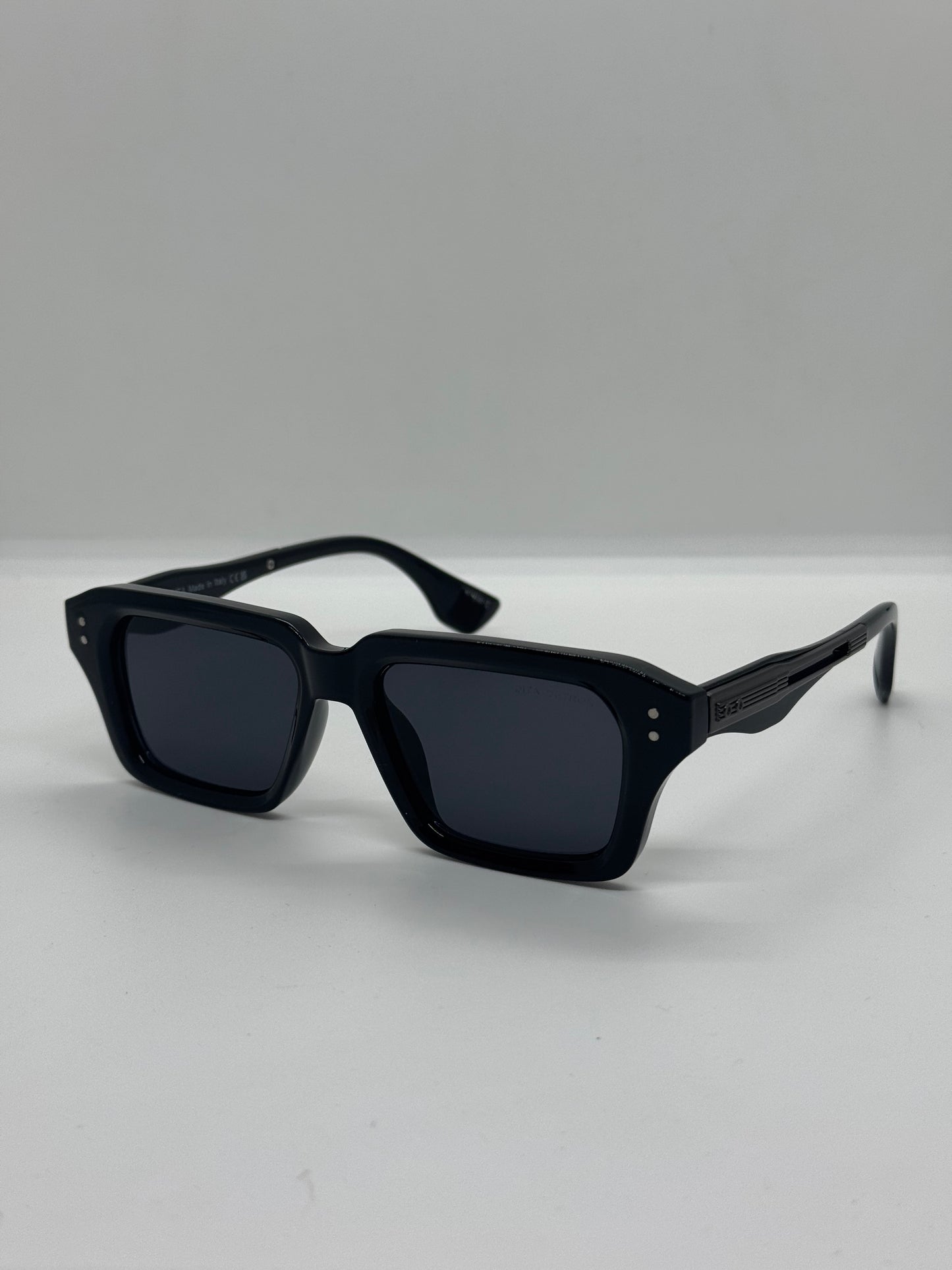 DT Detron Shade
