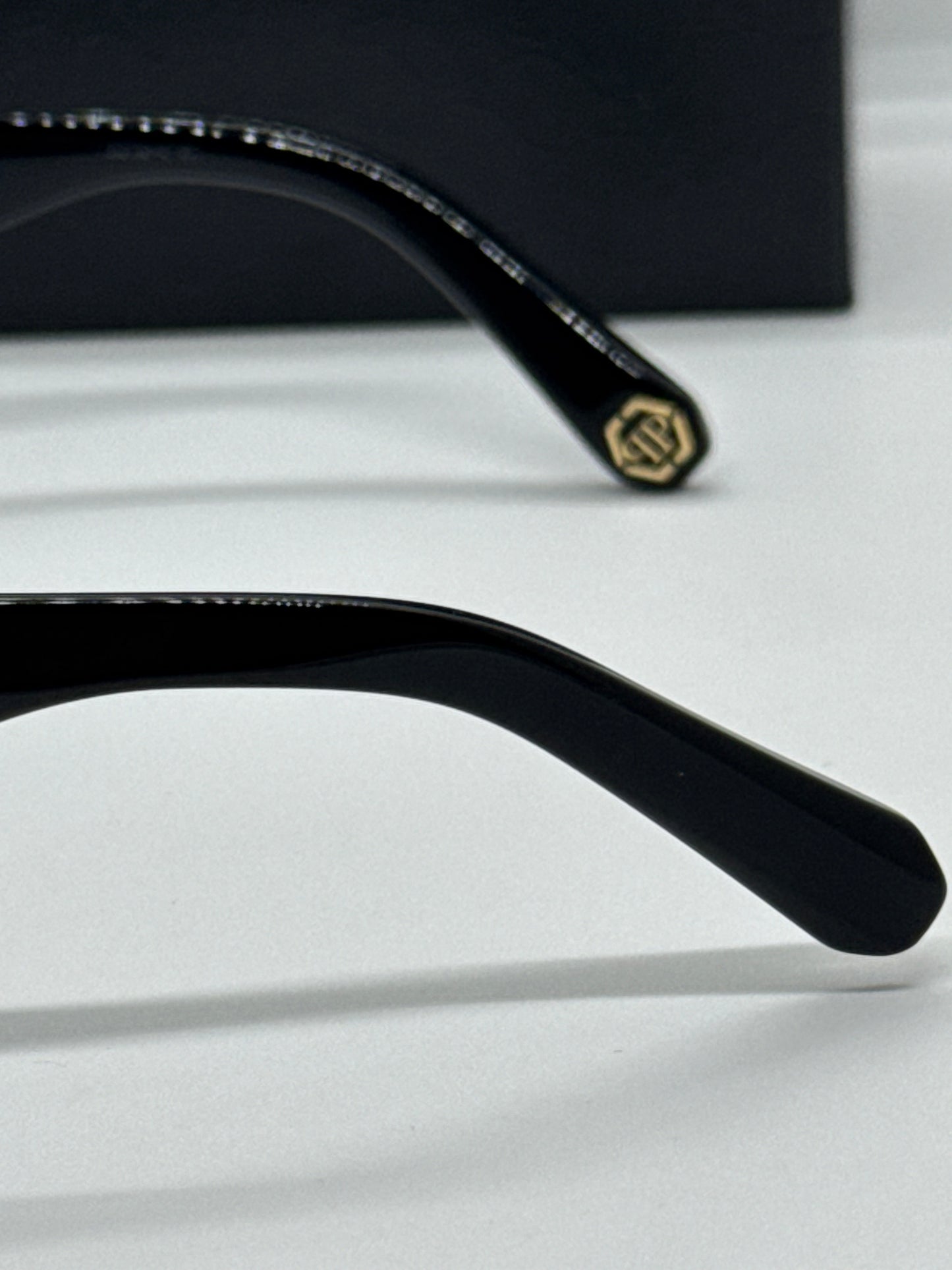 Philipp Plein Dark Shapes VPP082M Black Frame