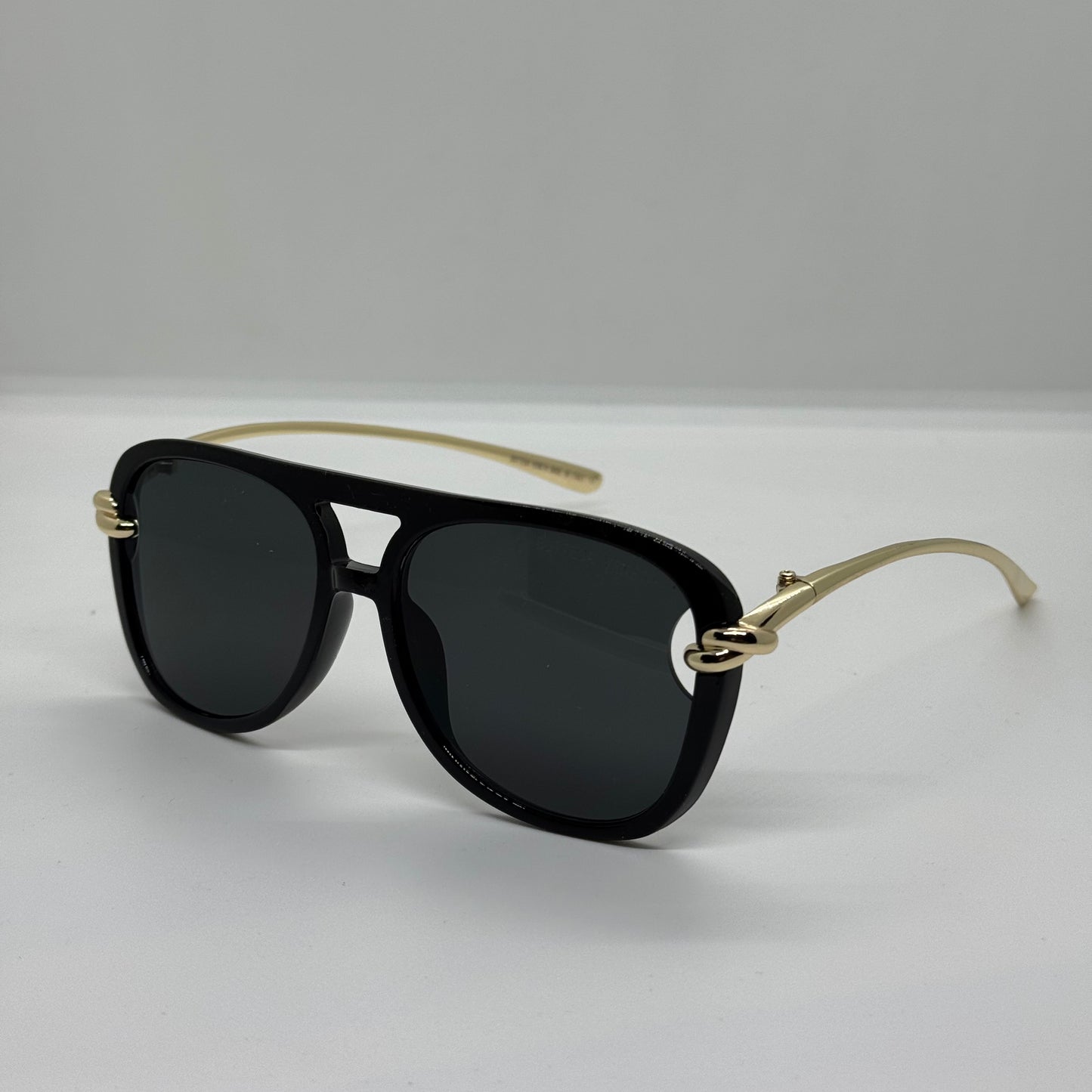 Bottega Knot Aviator