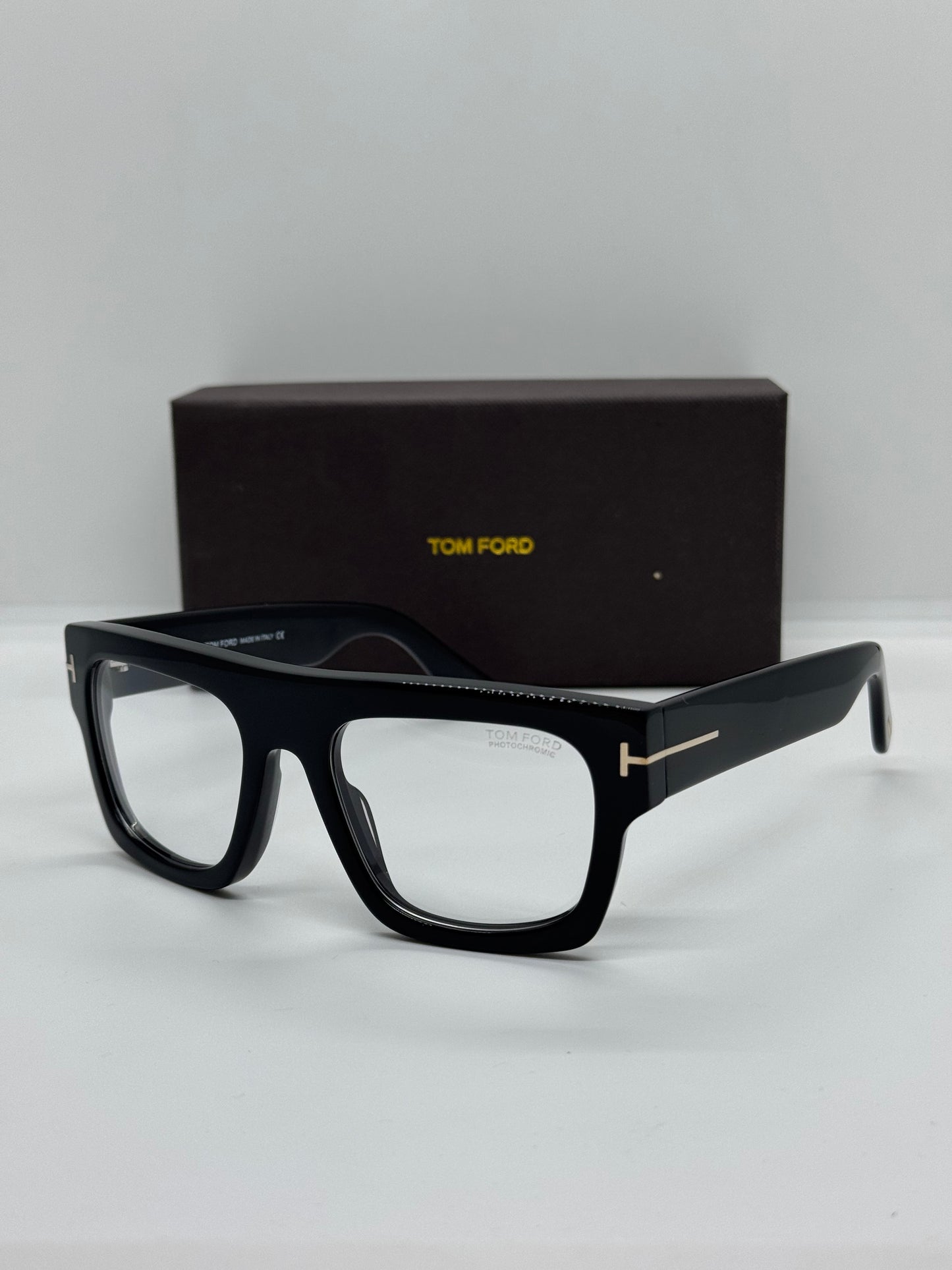 Tom Ford Fausto FT0711 Photochromic