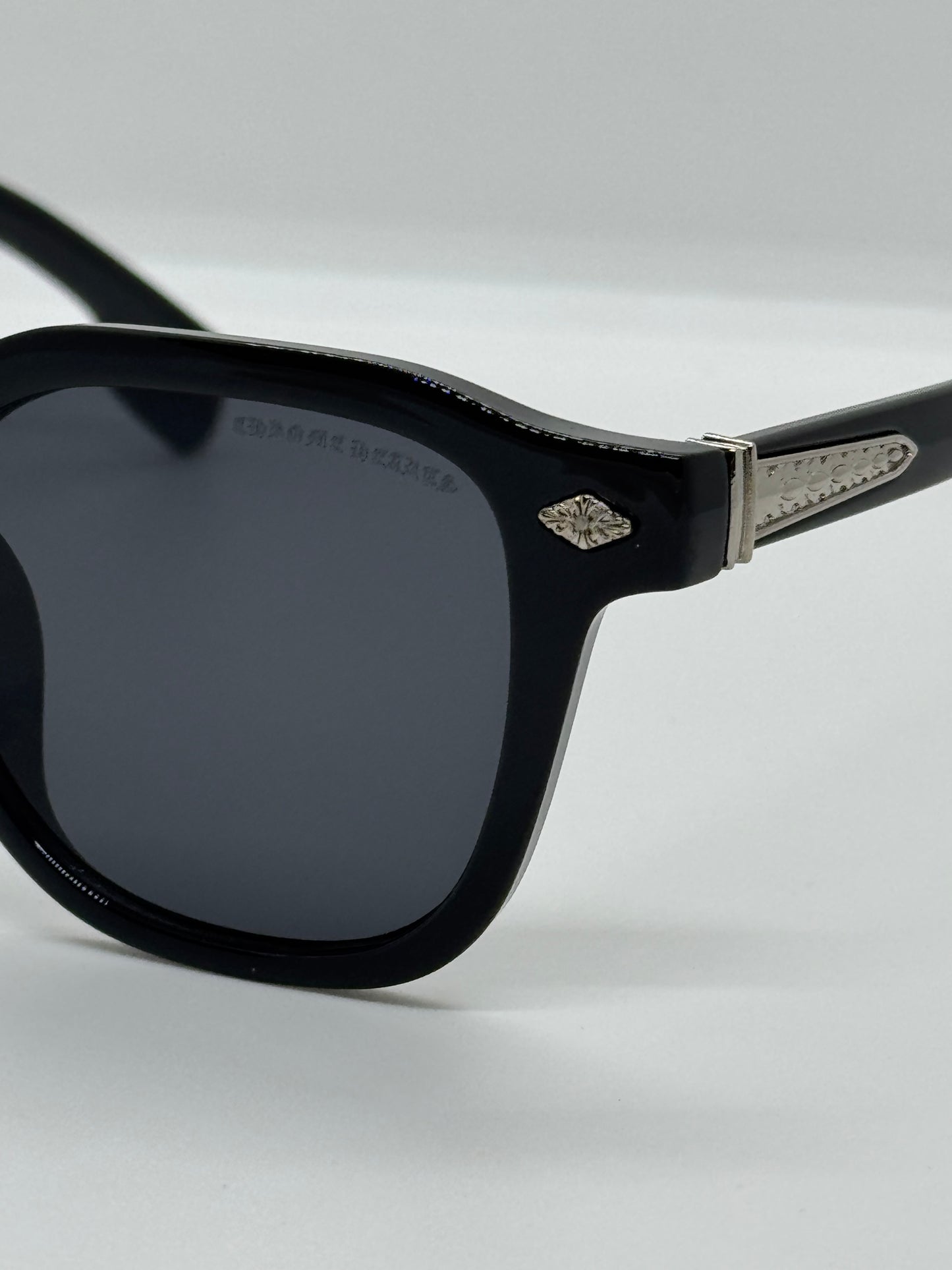 Chrome Hearts 8236 Shade