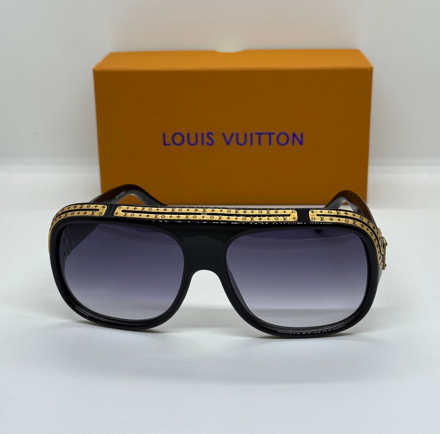 LouisVuitton 1.0 Millionares