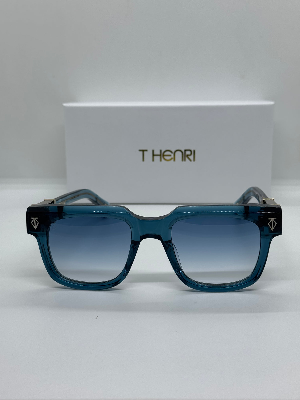T Henri Astro Aquamarine Blue Shade
