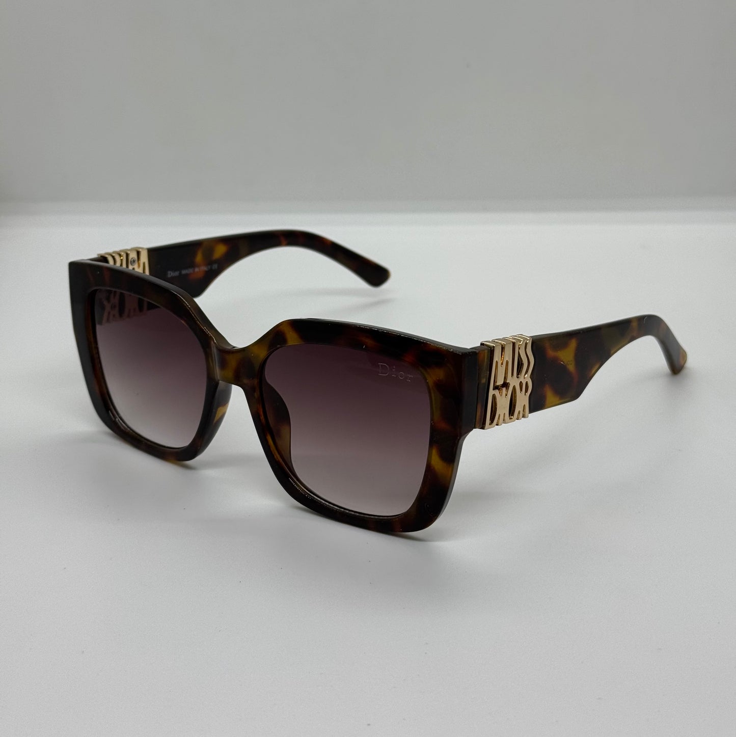 MissDior Oversized