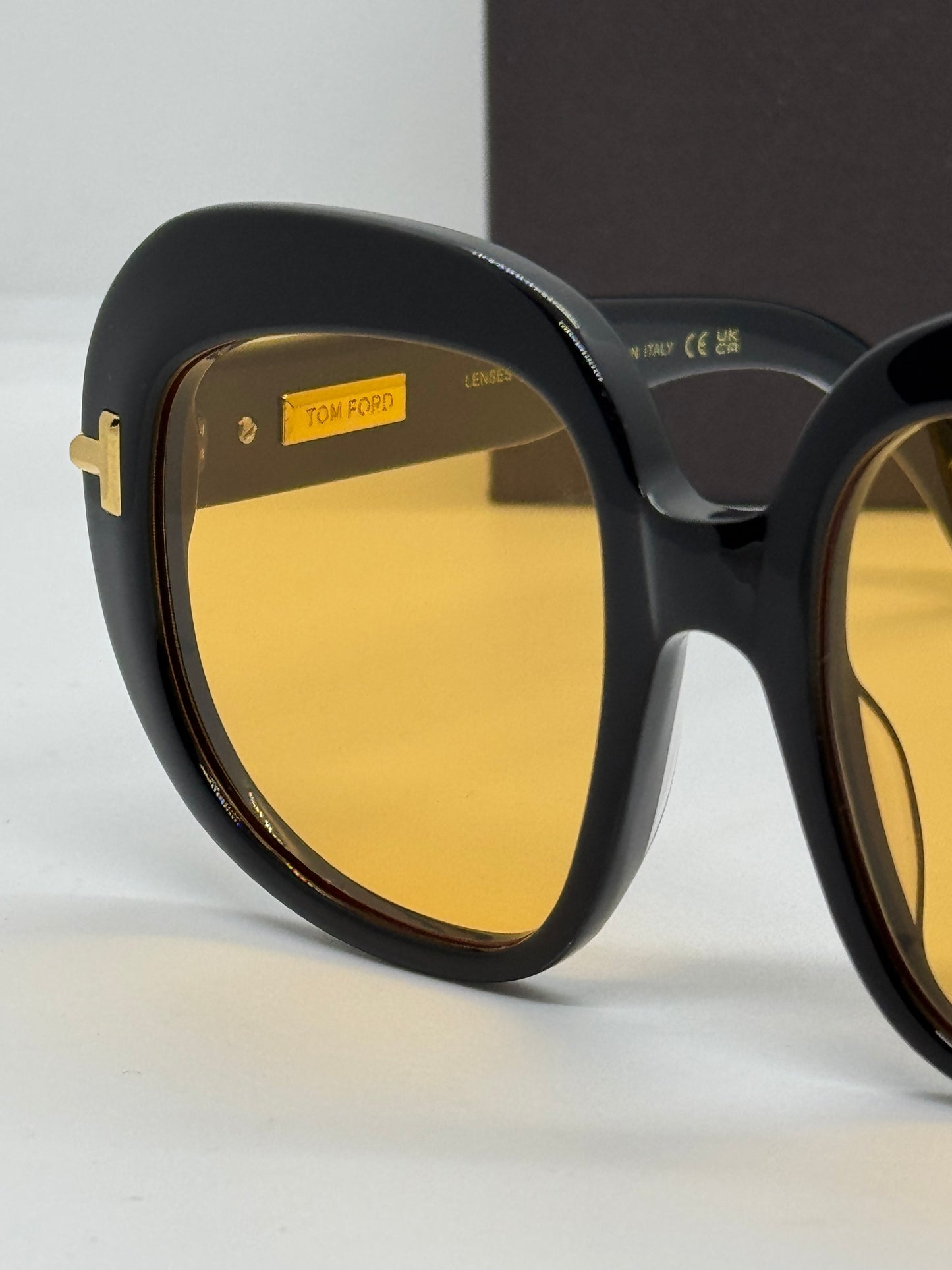 Tom Ford Icon Round TF1237 Amber Yellow Zeiss Lenses