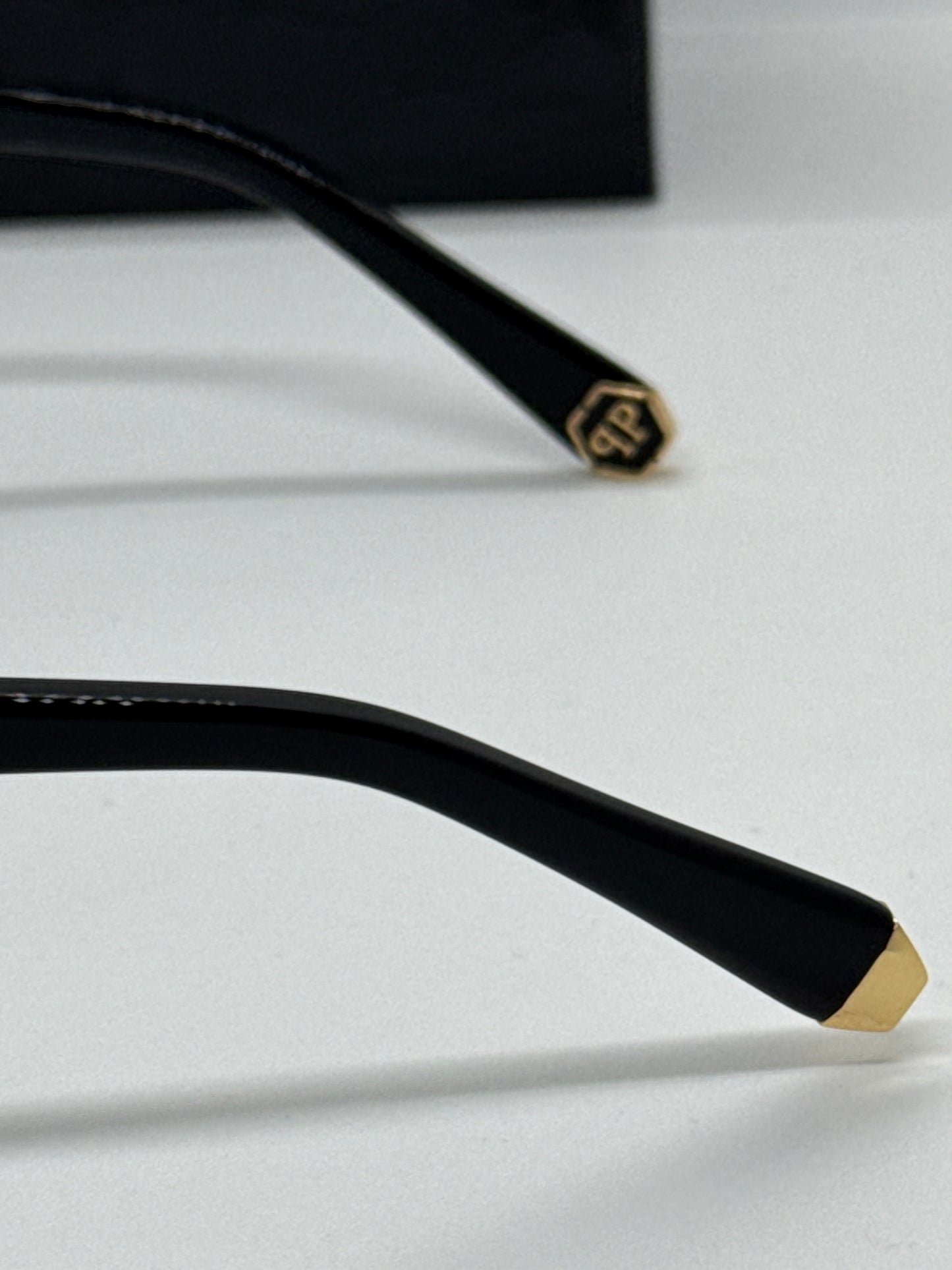 Philipp Plein Stud VPP115M Black x Gold Frame