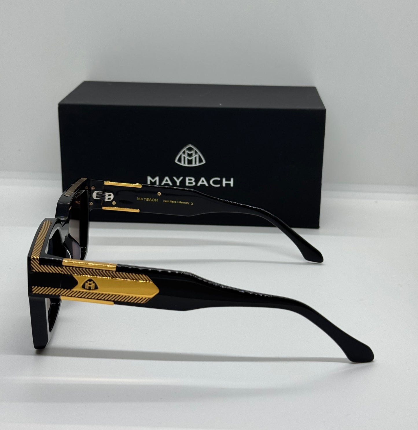 Maybach The Boss 1 Black x Gold