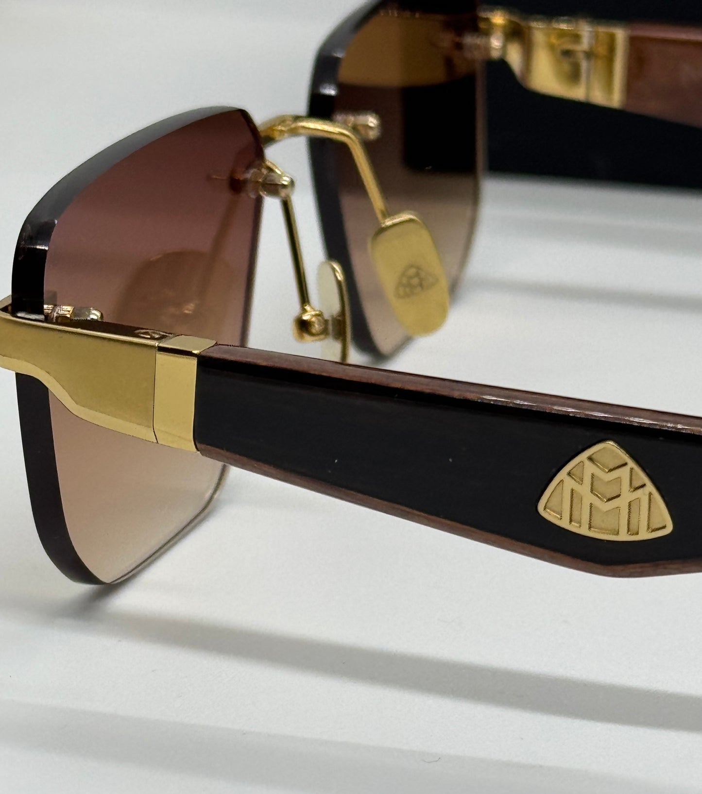 Maybach The Visionist Gradient  Brown Rimless