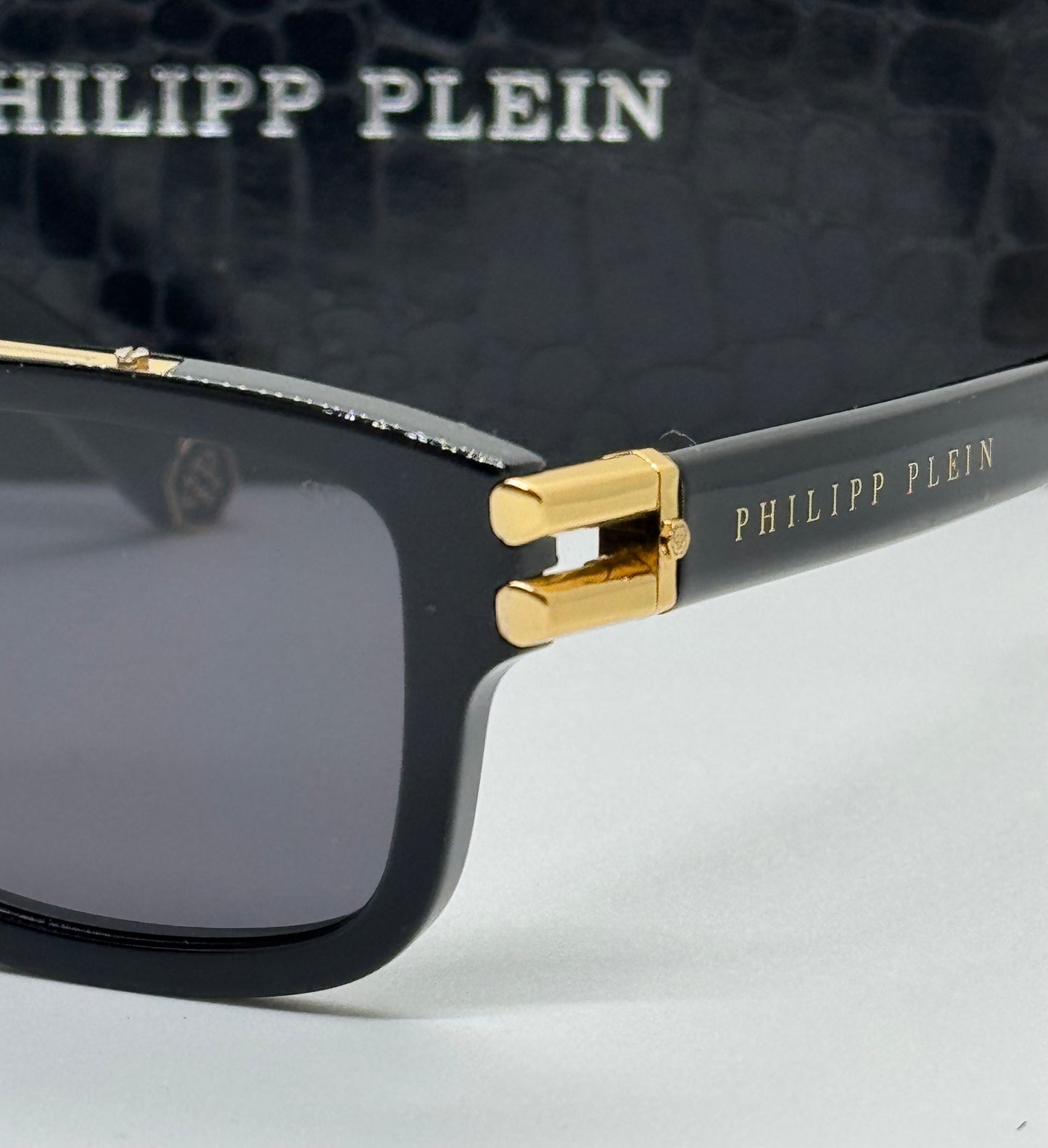 Philipp Plein SPP021 Lightfighter Black x Gold