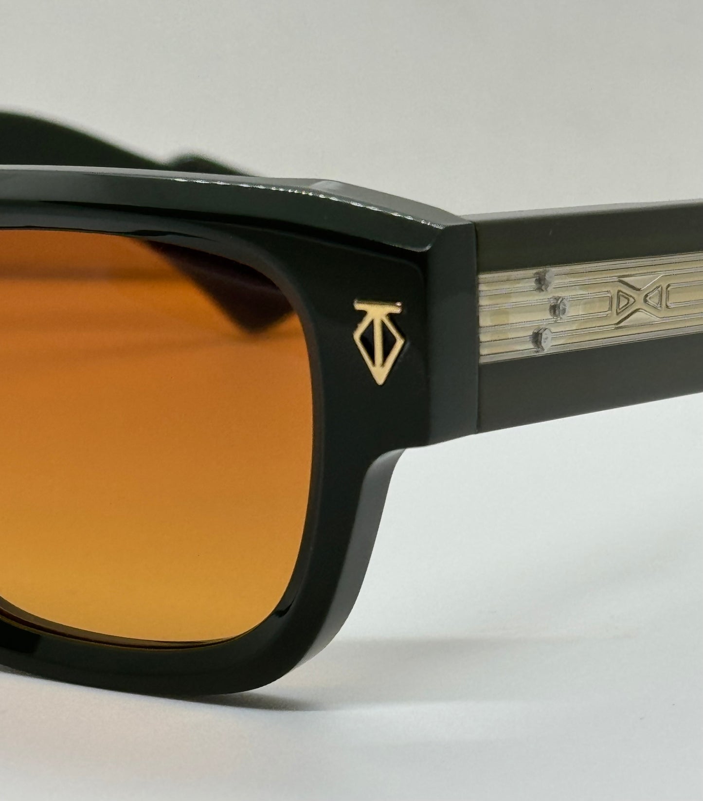 T Henri Taycan Dark green x Orange