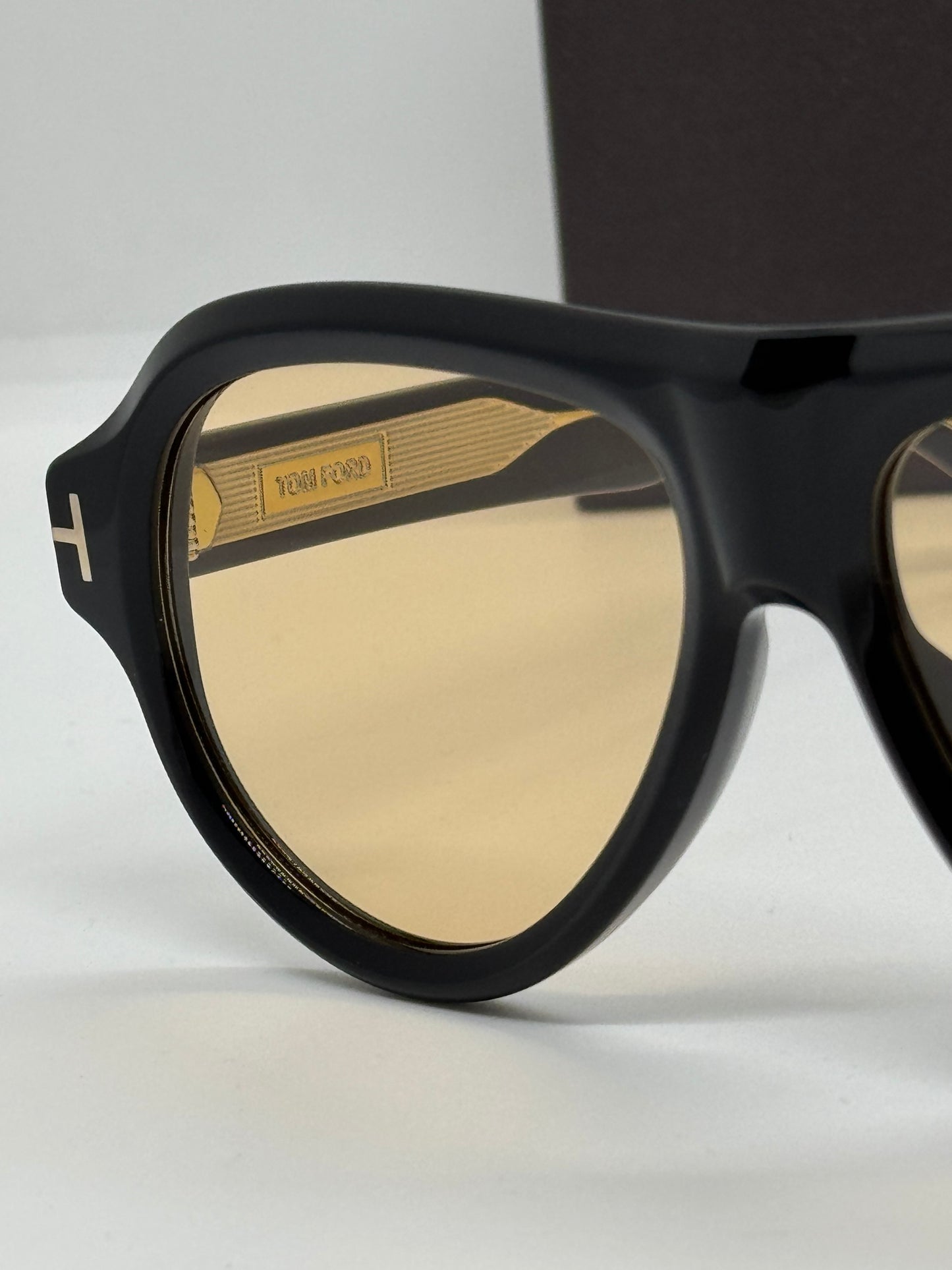 Tom Ford Icon Pilot TF1225 Champagne Zeiss Lenses