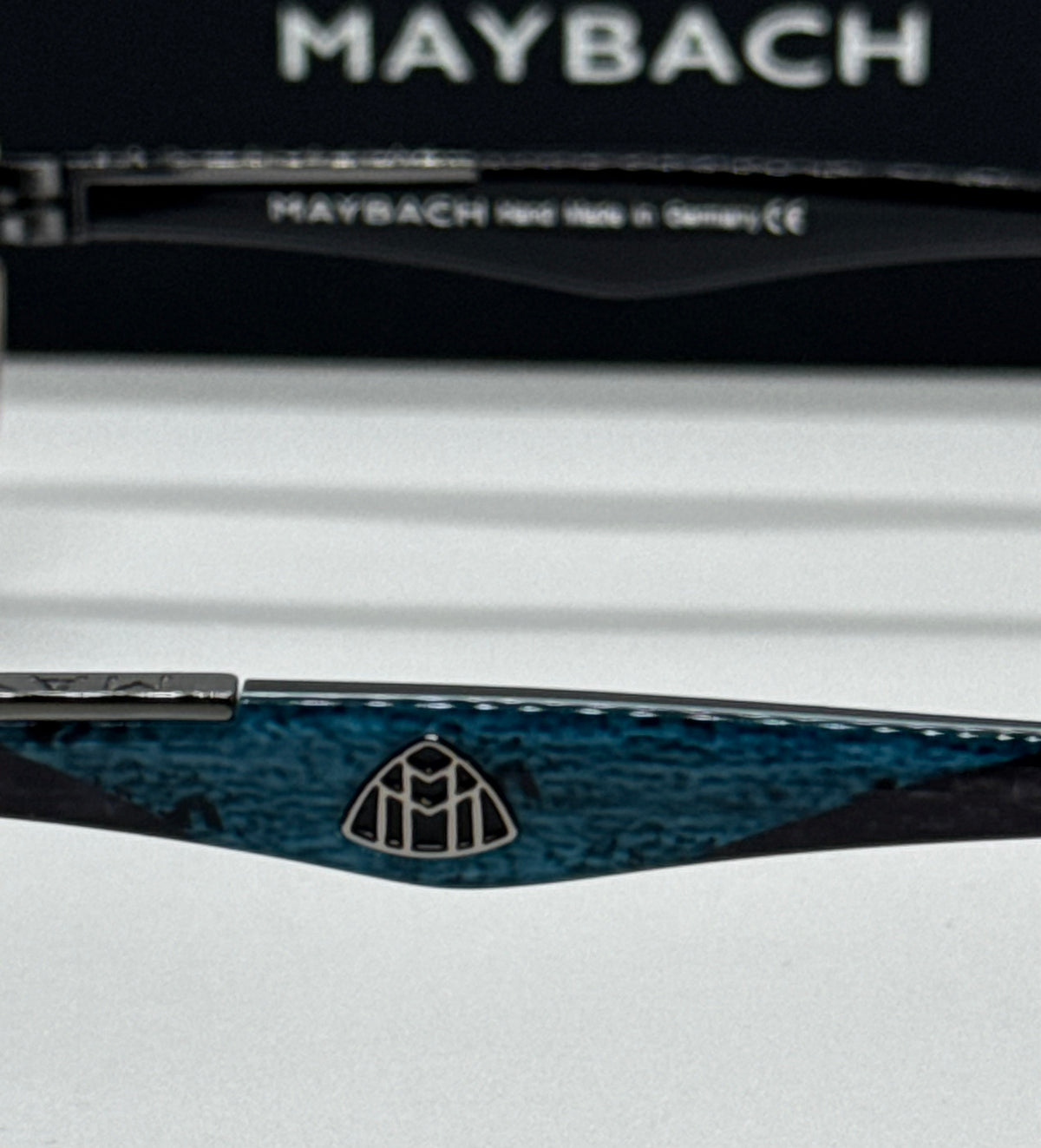 Maybach The Sarte 1 Solid Black x Aquamarine
