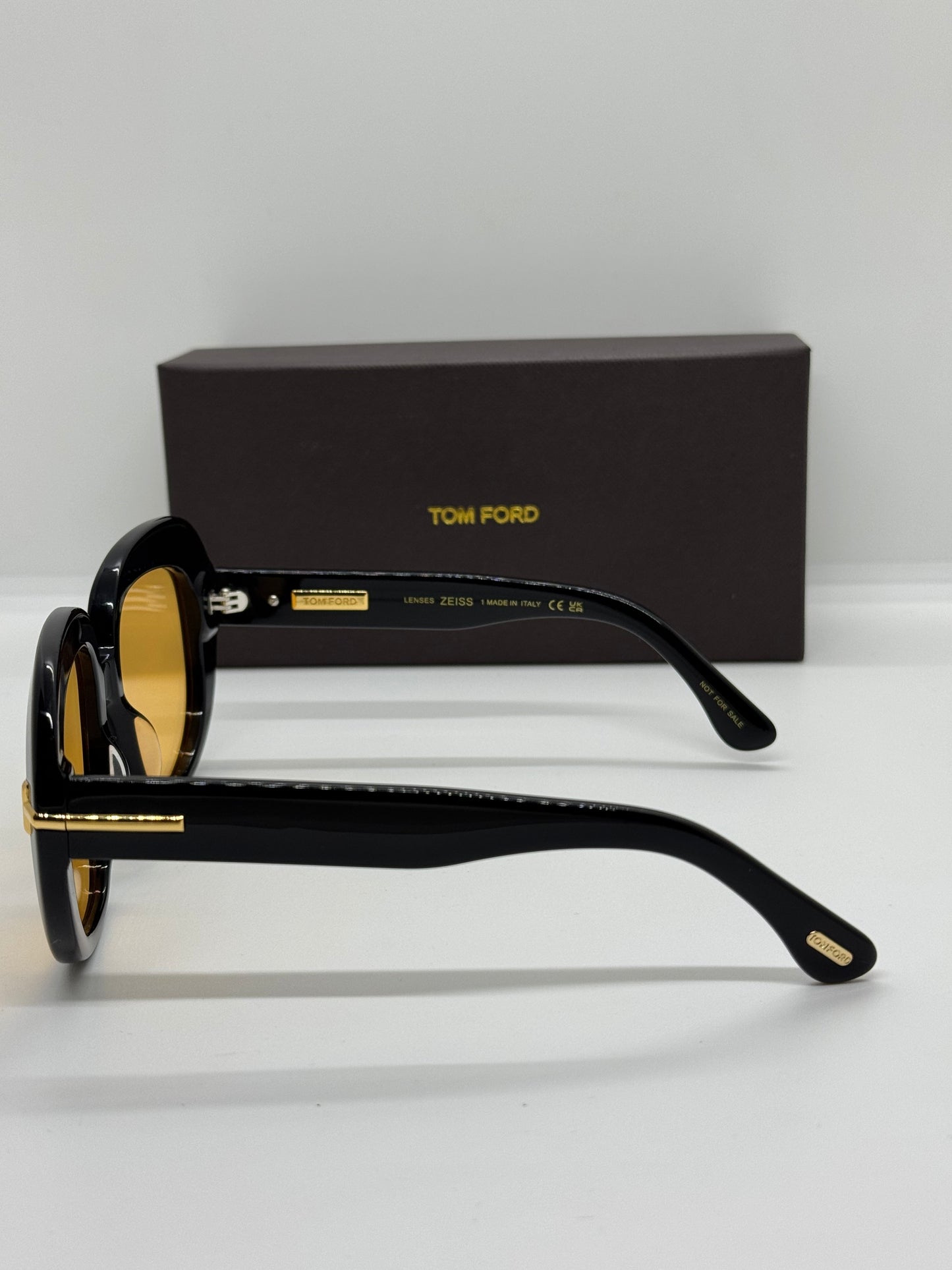 Tom Ford Icon Round TF1237 Amber Yellow Zeiss Lenses