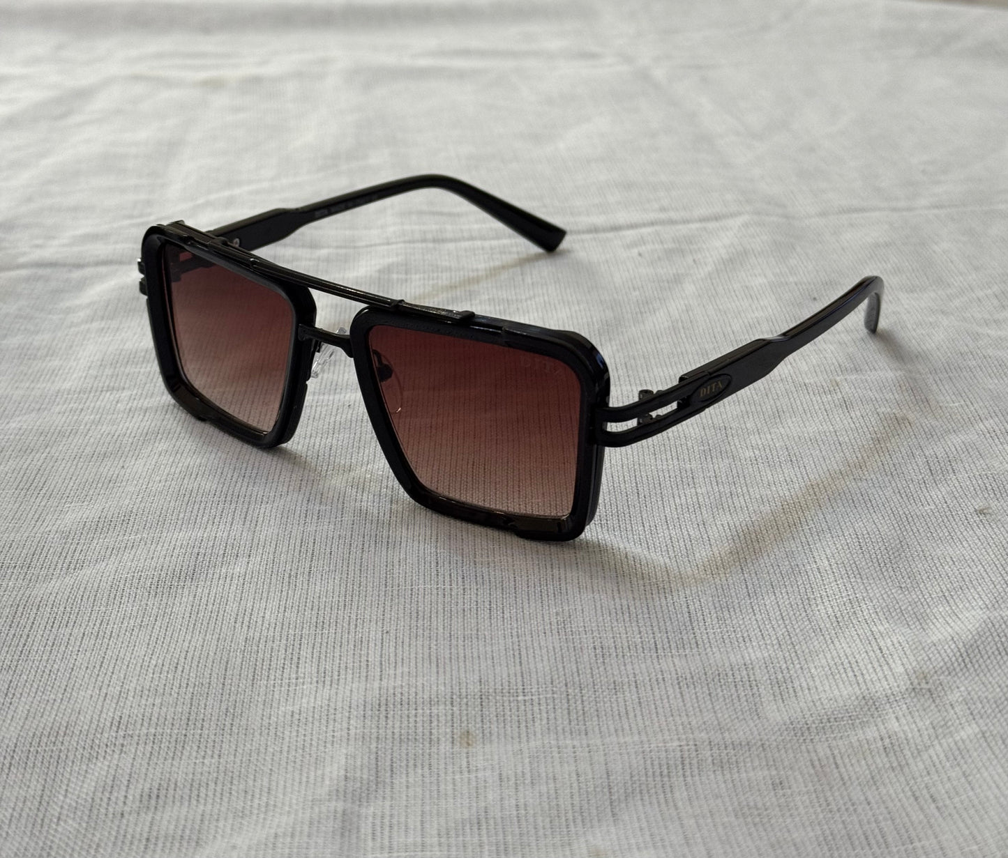 Dita Bold Rectangular