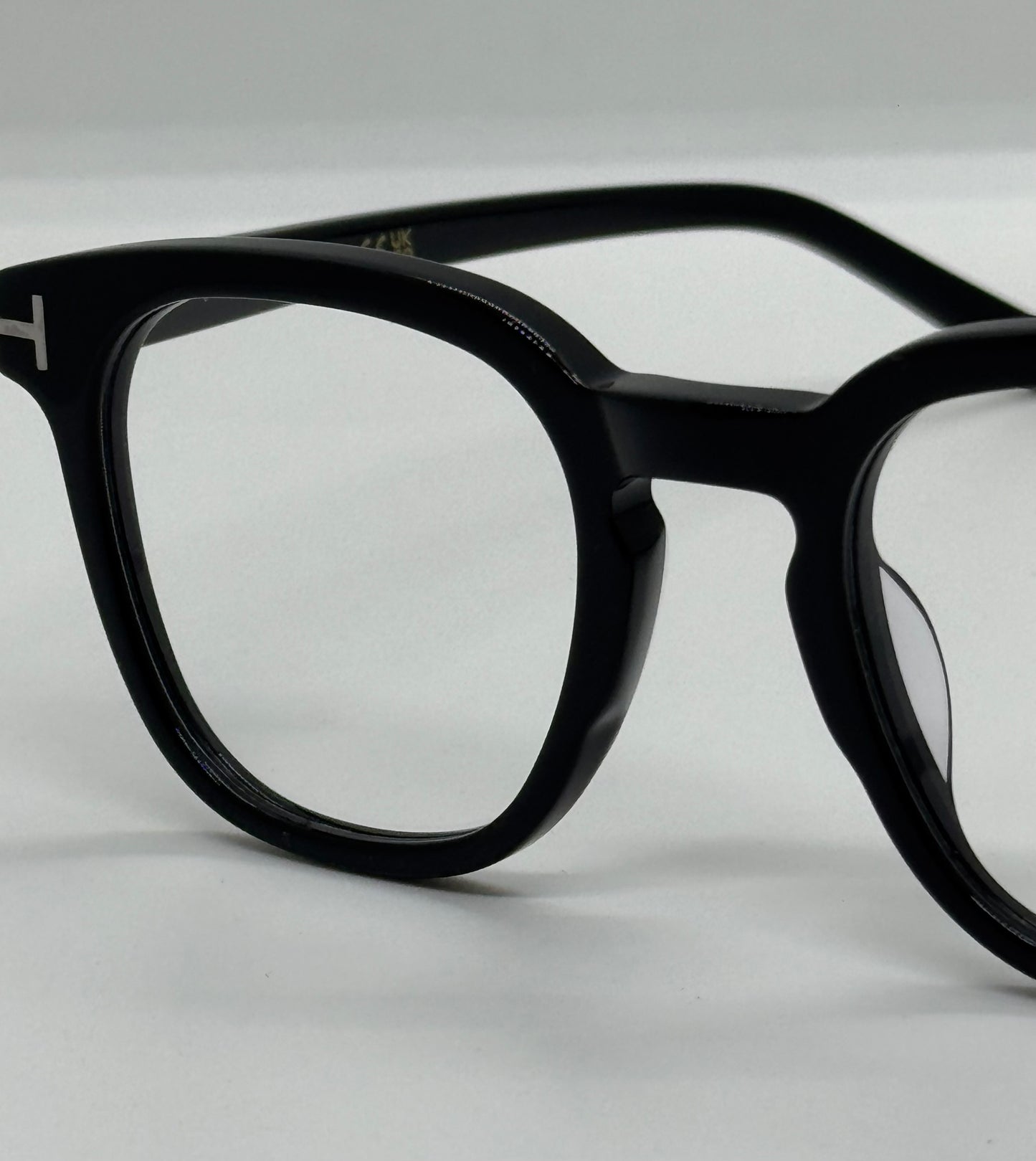 Tom Ford FT5922 Black Frame