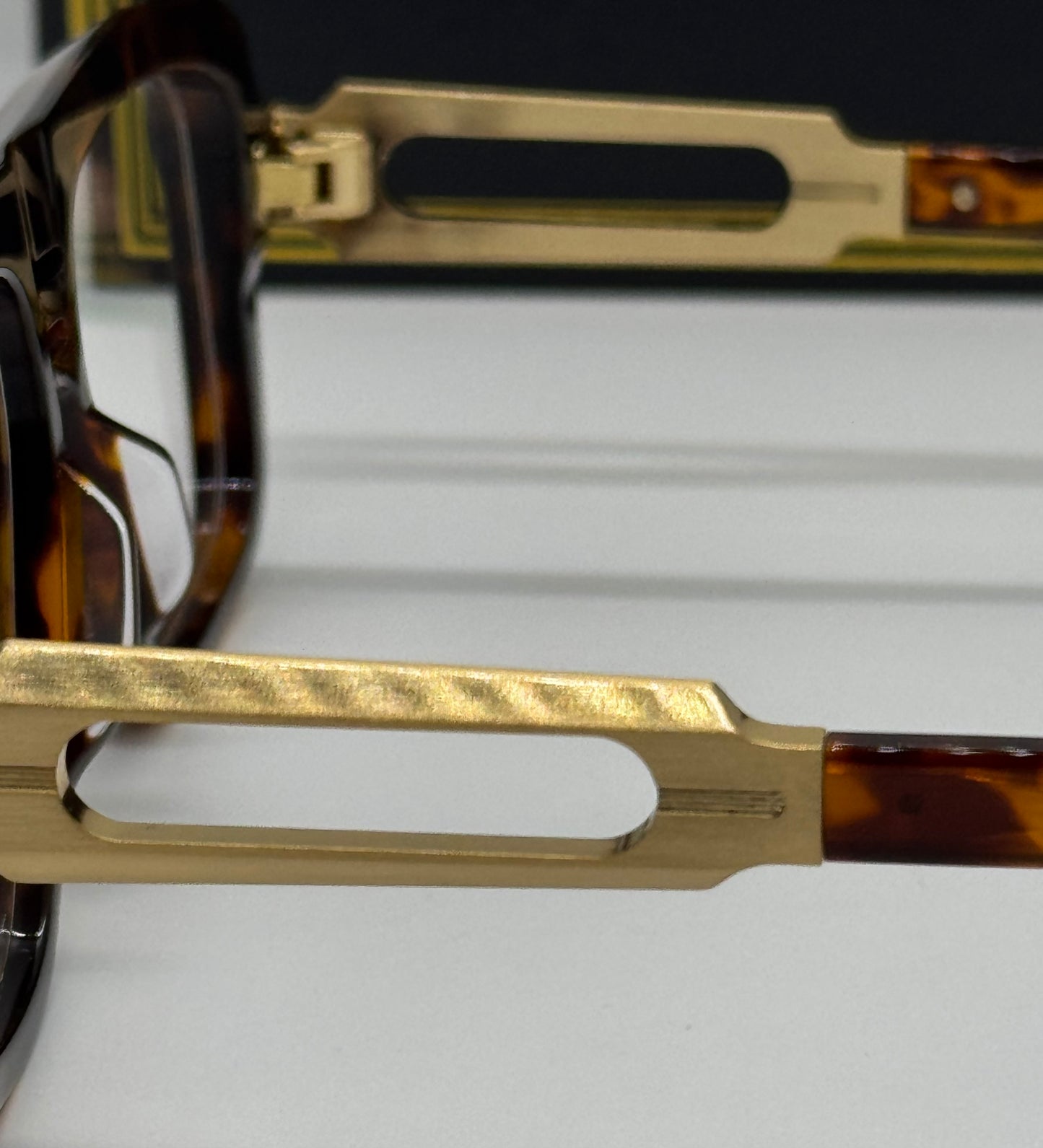 Jacques Marie Mage Fugue Tortoise Frame
