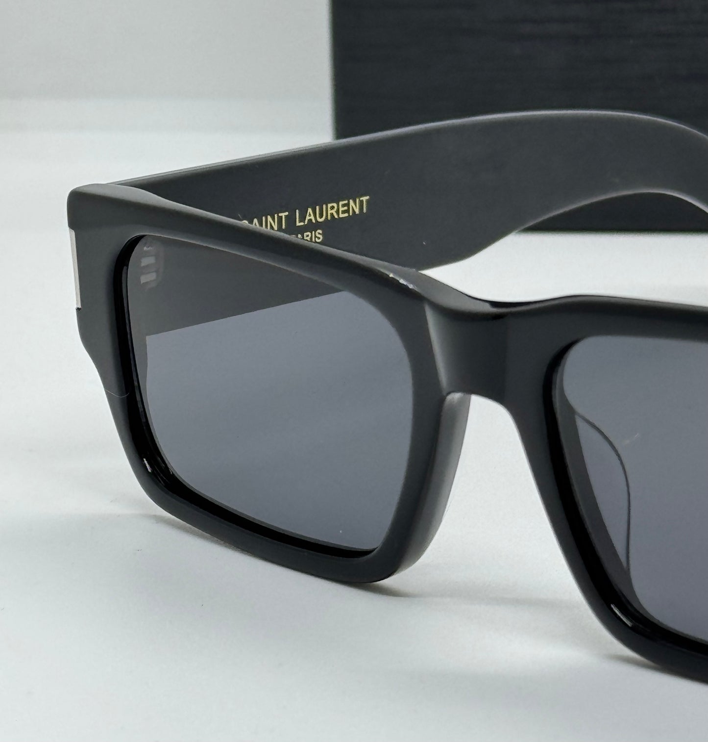 Saint Laurent SL660 Black