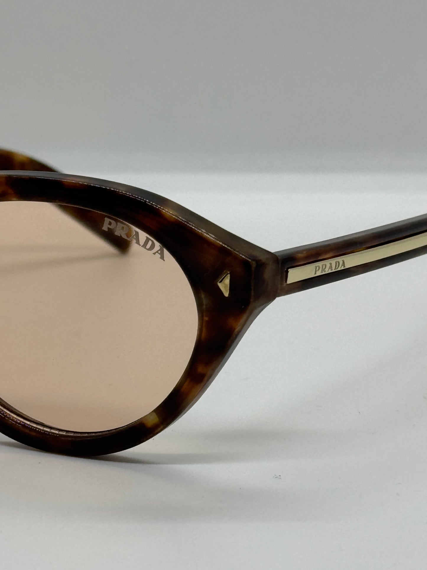 PD B15 Round Irregular Shade