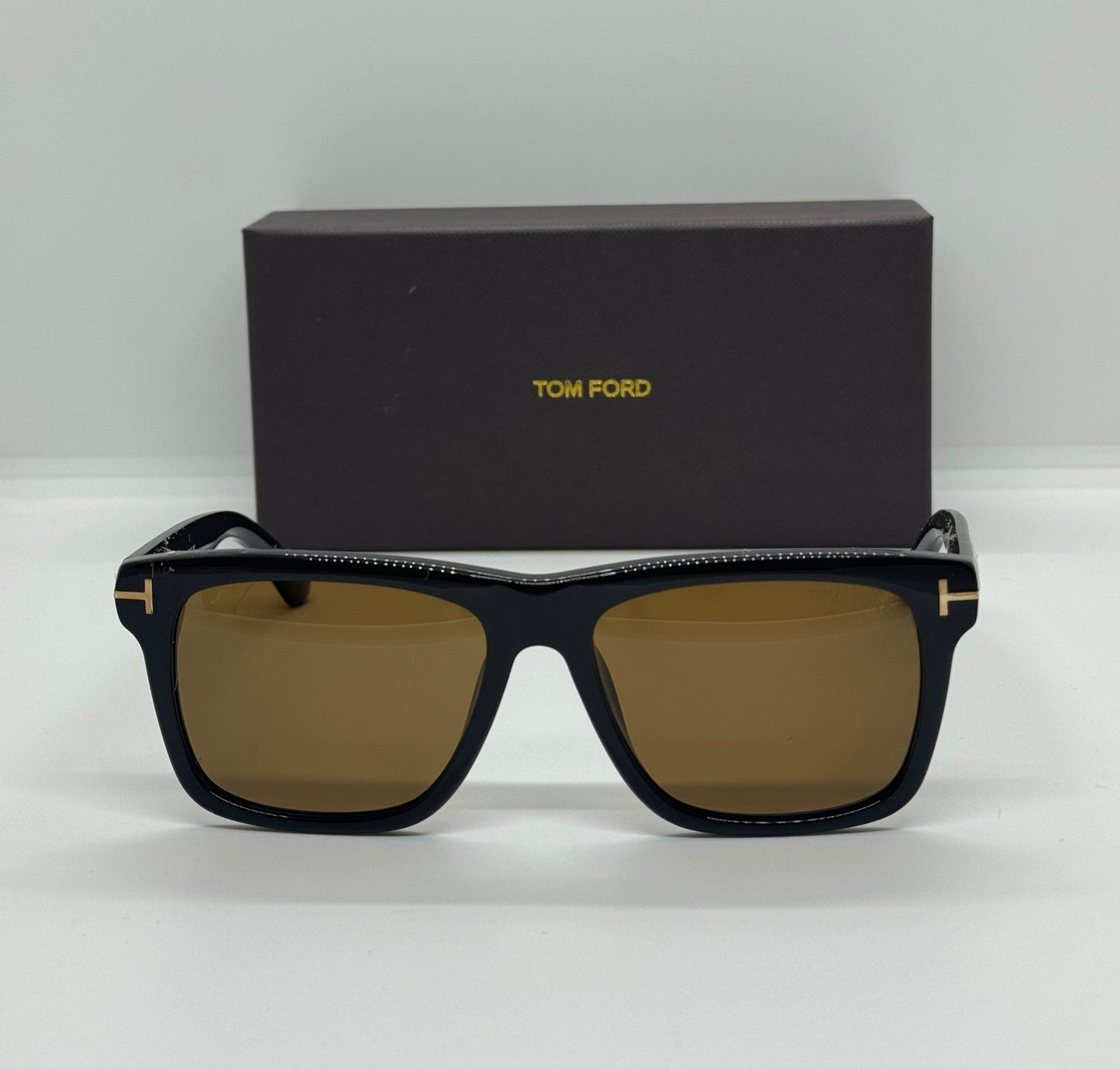 Tom Ford Buckley TF 906-N Brown