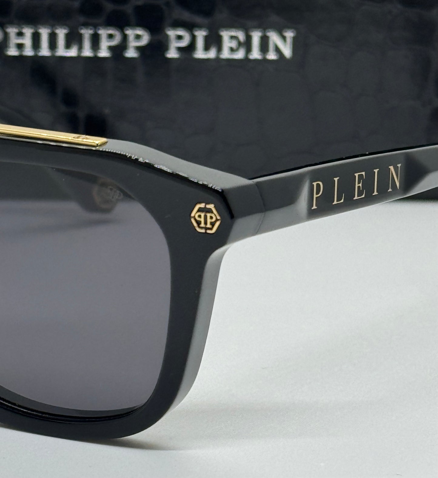Philipp Plein Traveller SPP001 Black X Gold