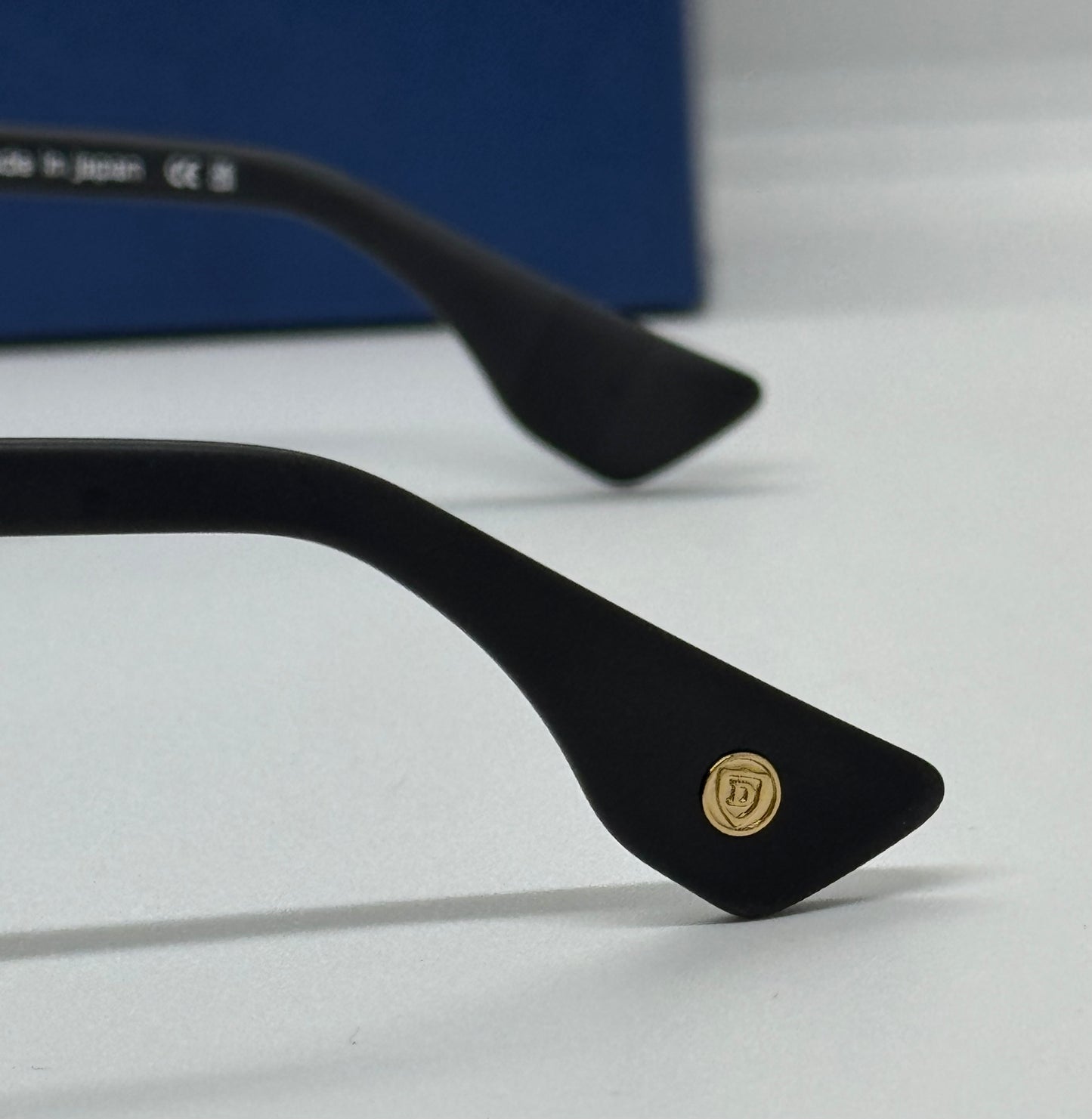 Dita Detron DTX459 Black x Amber